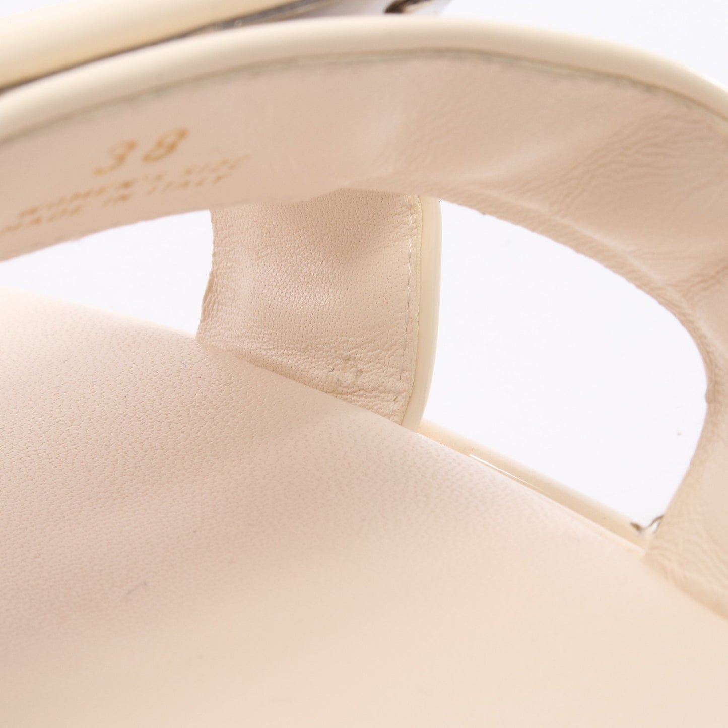 スライドサンダル エナメルレザー アイボリー ロジェヴィヴィエ シューズ Roger Vivier