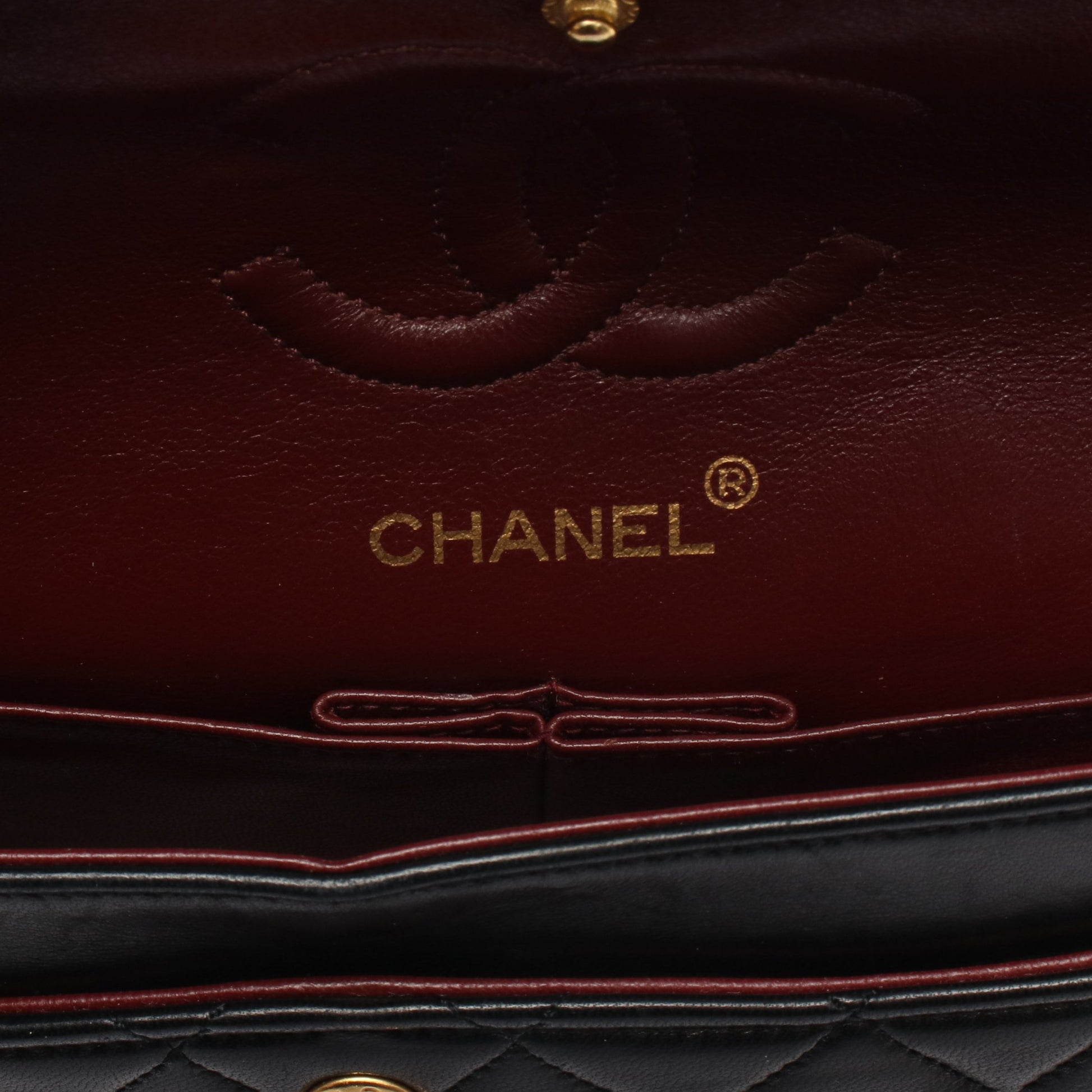 マトラッセ Wフラップ Wチェーンショルダーバッグ ラムスキン ブラック ゴールド金具 シャネル バッグ CHANEL