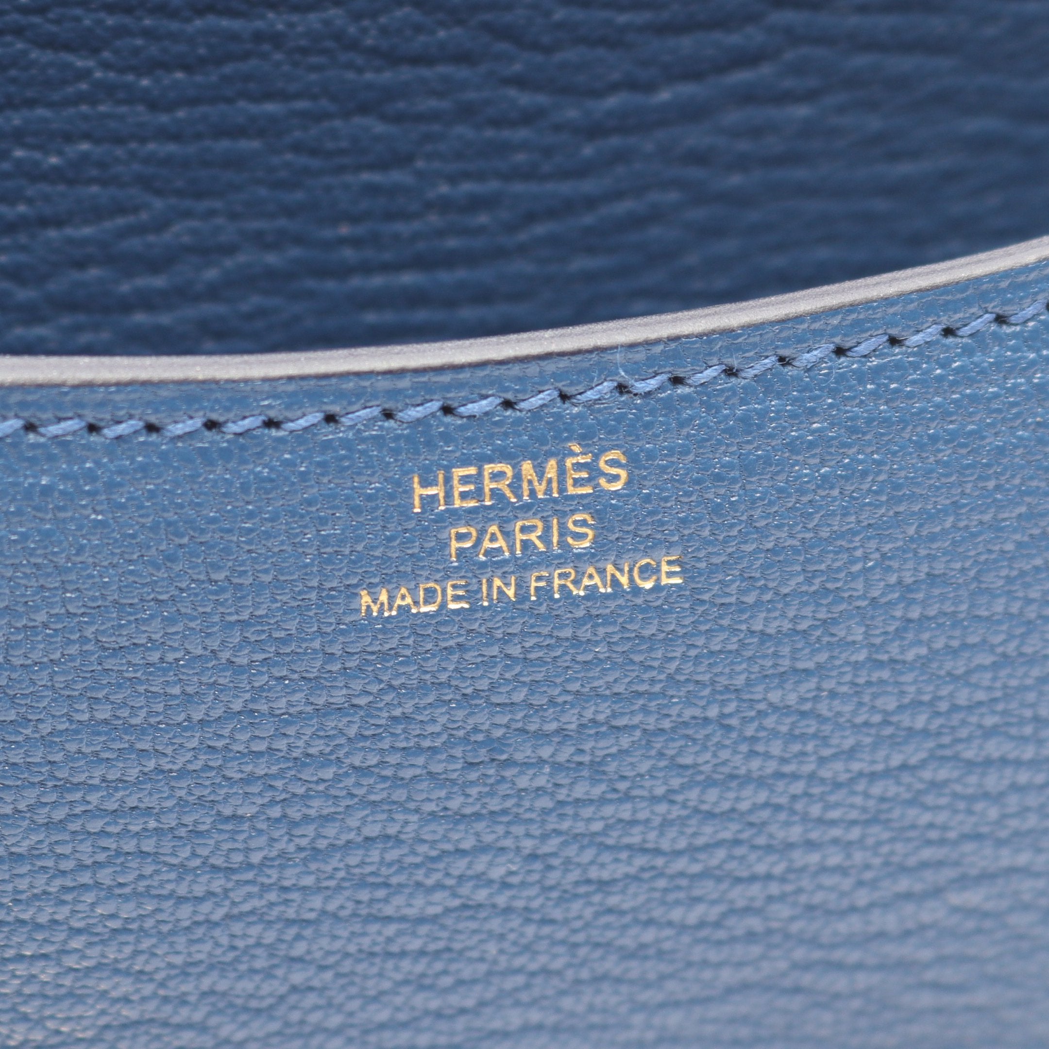 エルメス HERMES コンスタンス3 ミニ ブルータイ ショルダーバッグ バッグ レザー シェーブル シェーブル W刻印（2024年製造） レディース ブルー系 【中古】 コンスタンス3 ミニ ブルータイ ショルダーバッグ シェーブル ブルー