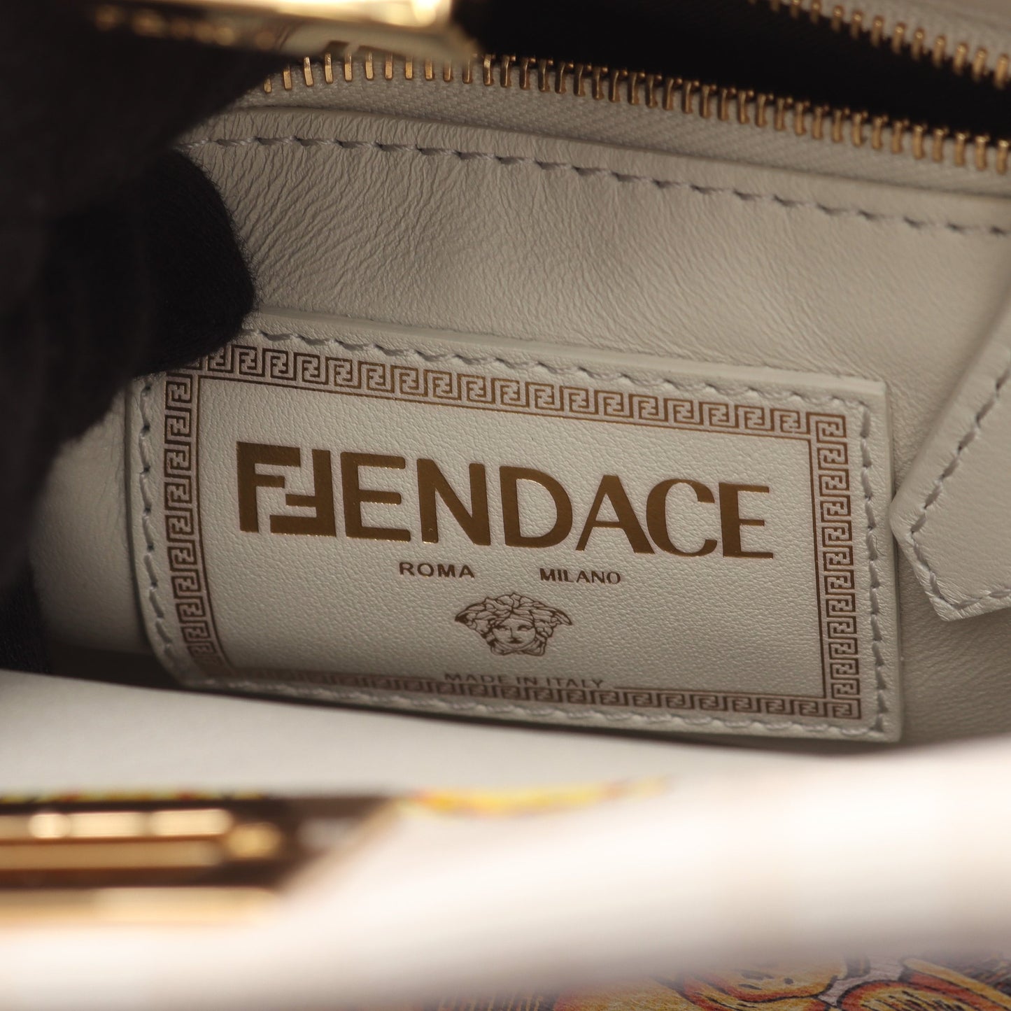 FENDI × VERSACE FENDACE フェンダーチェ ミニピーカブー ハンドバッグ レザー ホワイト イエロー 2WAY フェンディ バッグ FENDI