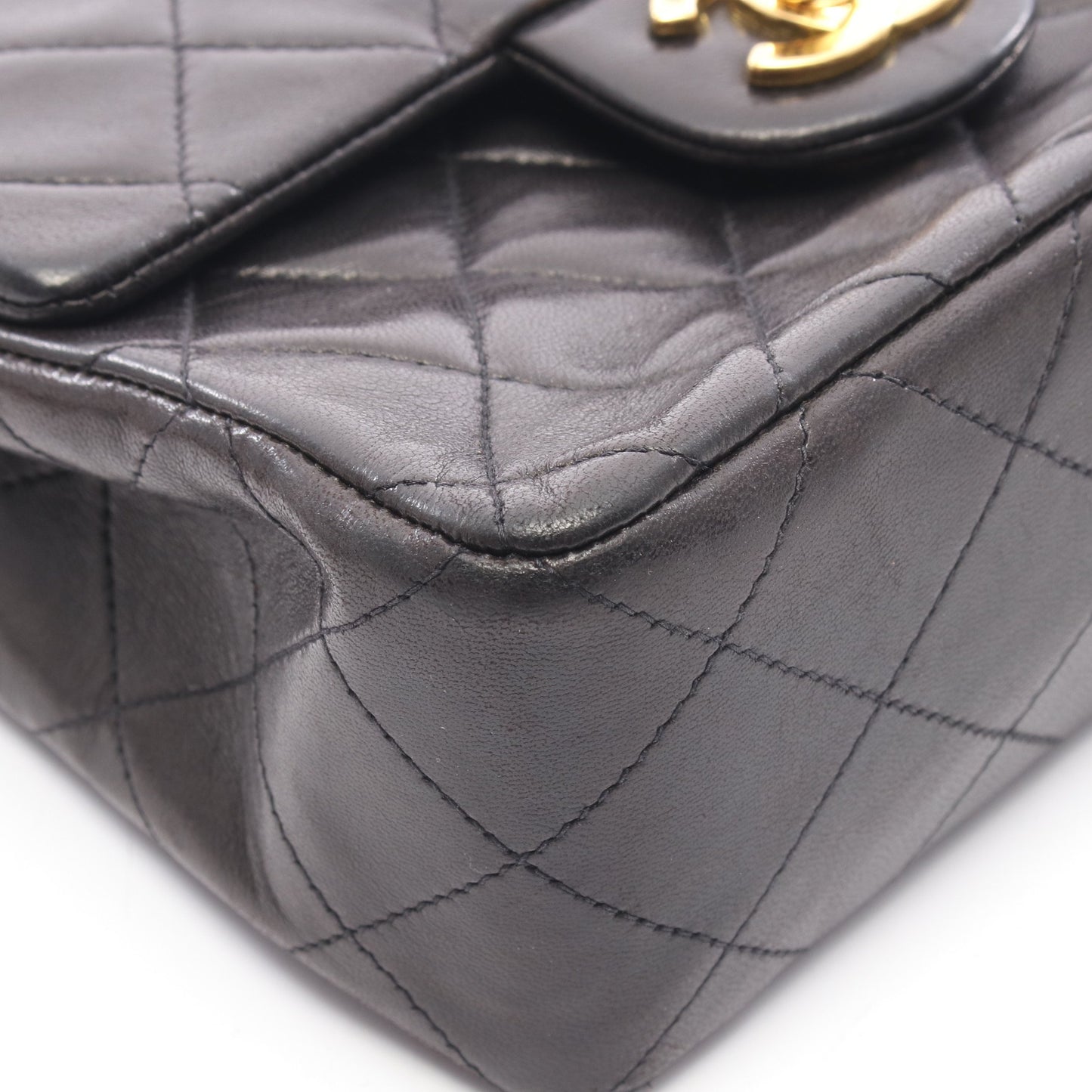 ミニマトラッセ チェーンショルダーバッグ ラムスキン ブラック ゴールド金具 シャネル バッグ CHANEL