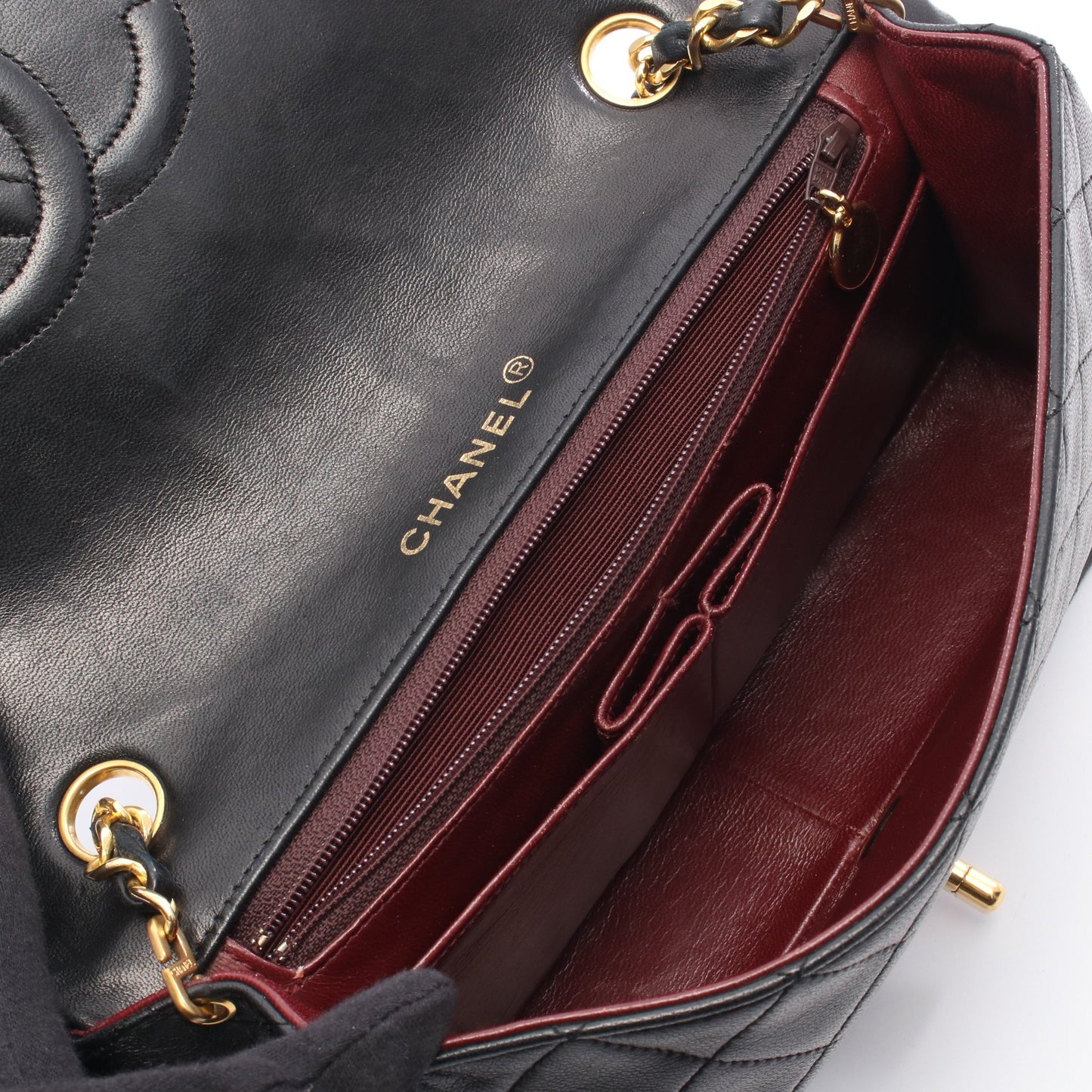 フルフラップ マトラッセ チェーンショルダーバッグ ラムスキン ブラック ゴールド金具 シャネル バッグ CHANEL