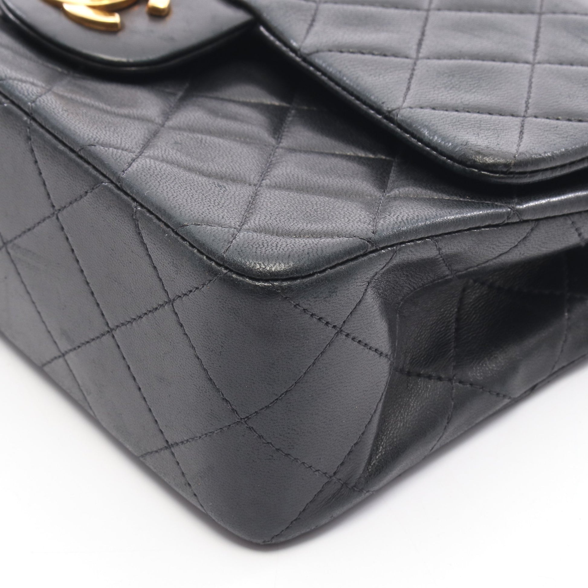 マトラッセ Wフラップ Wチェーンショルダーバッグ ラムスキン ブラック ゴールド金具 シャネル バッグ CHANEL