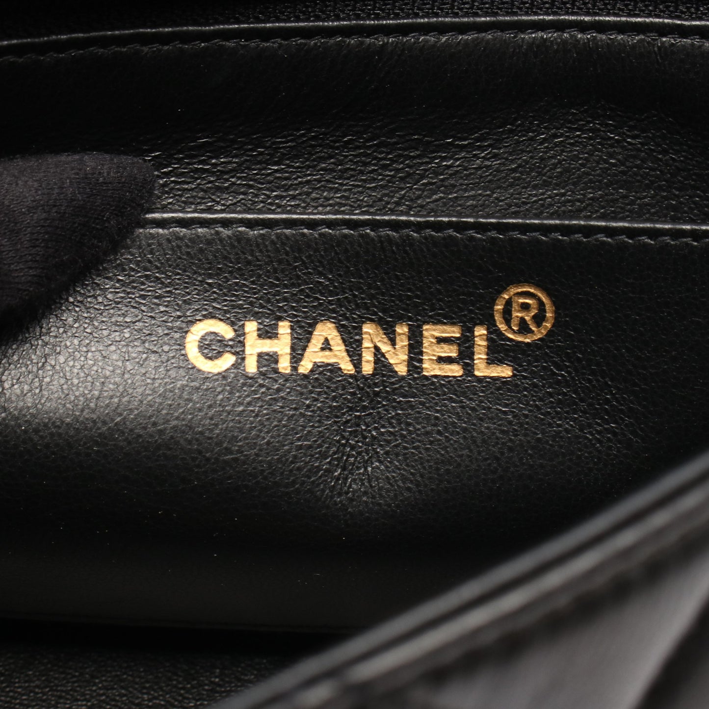 マトラッセ ダイアナフラップ チェーンショルダーバッグ ラムスキン ブラック ゴールド金具 シャネル