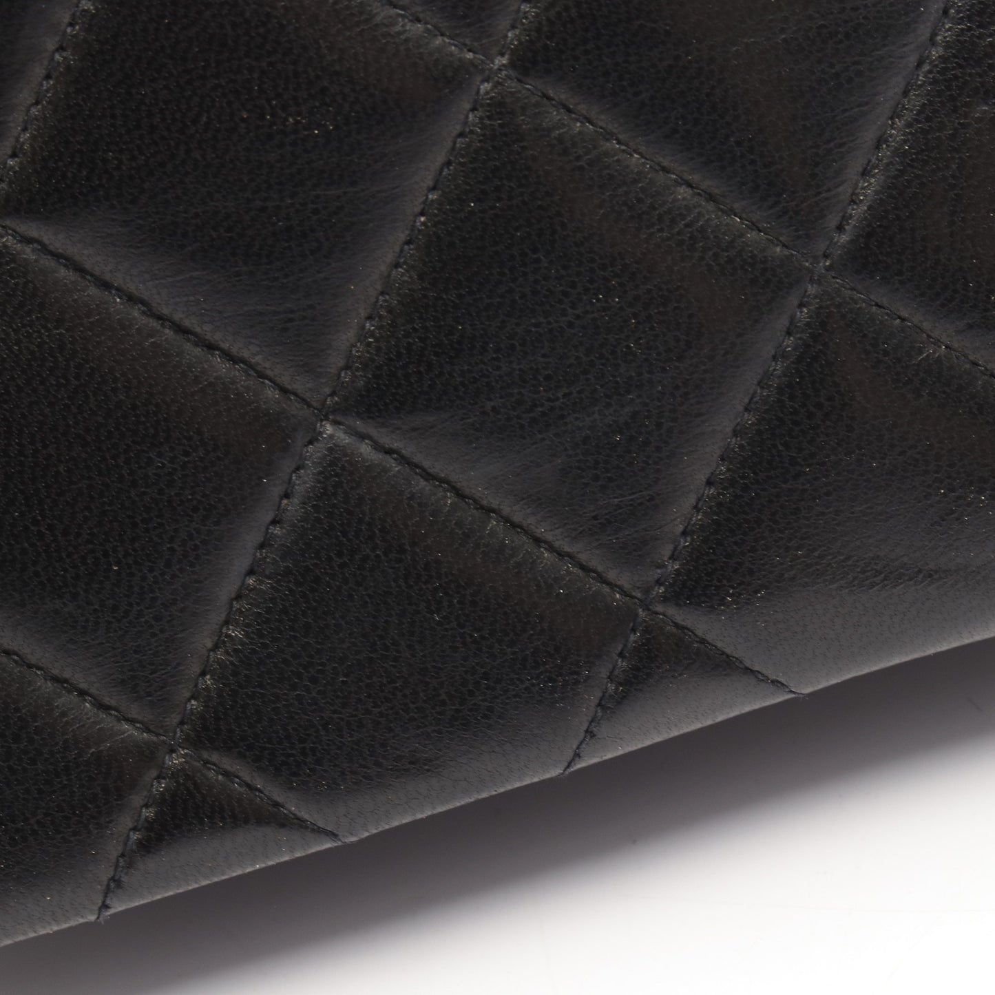 マトラッセ ダイアナフラップ チェーンショルダーバッグ ラムスキン ブラック ゴールド金具 シャネル