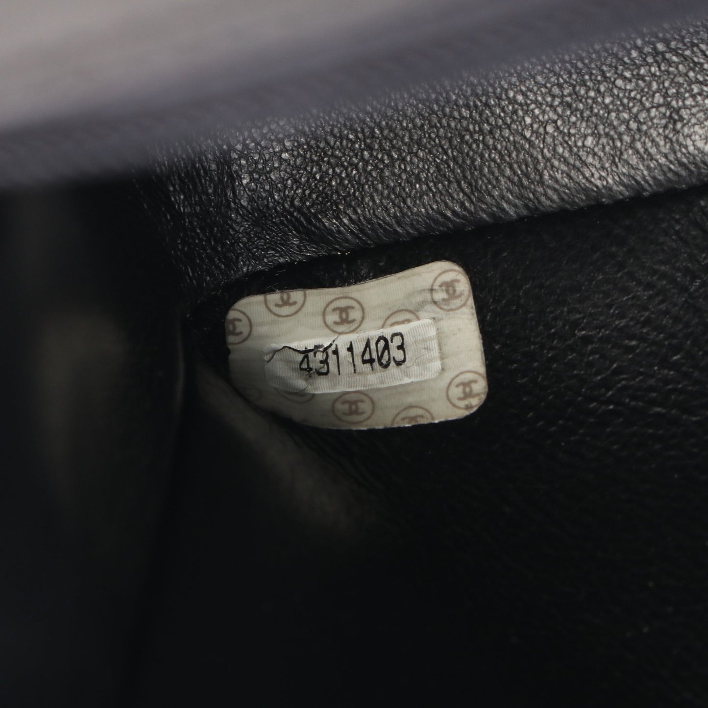 マトラッセ ダイアナフラップ チェーンショルダーバッグ ラムスキン ブラック ゴールド金具 シャネル