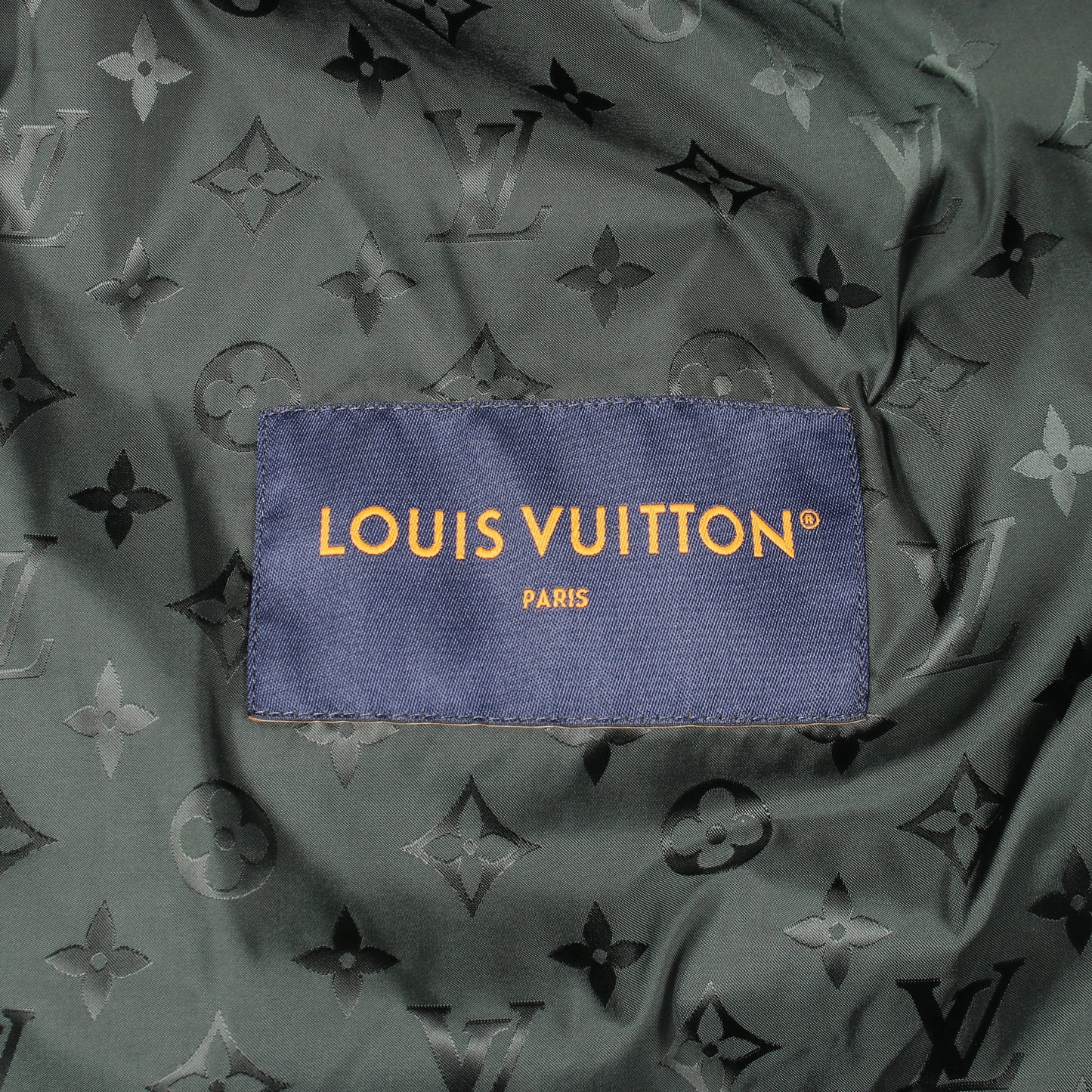 レザーパッチ フリースブルゾン ジャケット ダークグリーン ルイヴィトン アウター LOUIS VUITTON