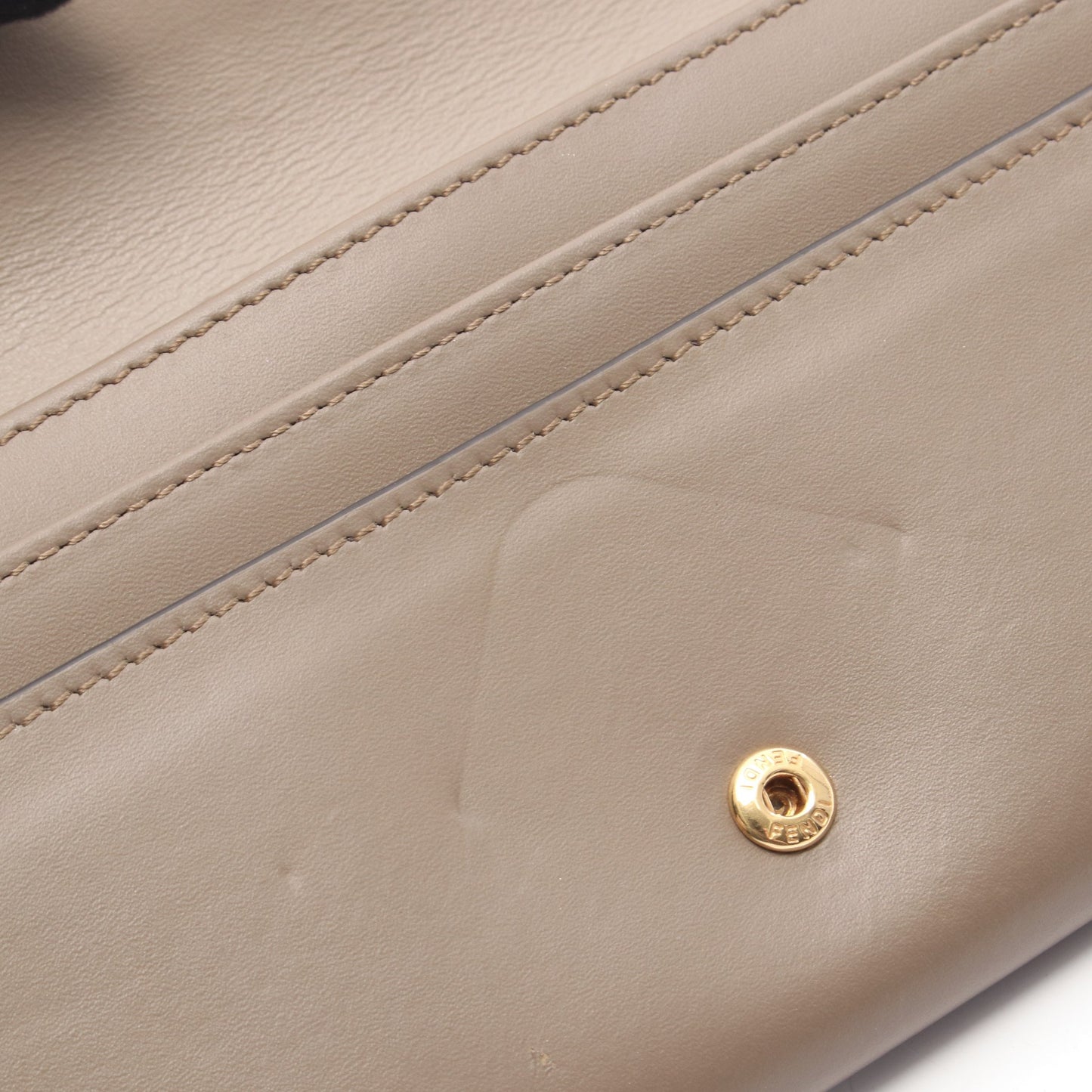 FFダイヤモンド 二つ折り長財布 レザー グレーベージュ グレーブラウン フェンディ 財布・小物 FENDI