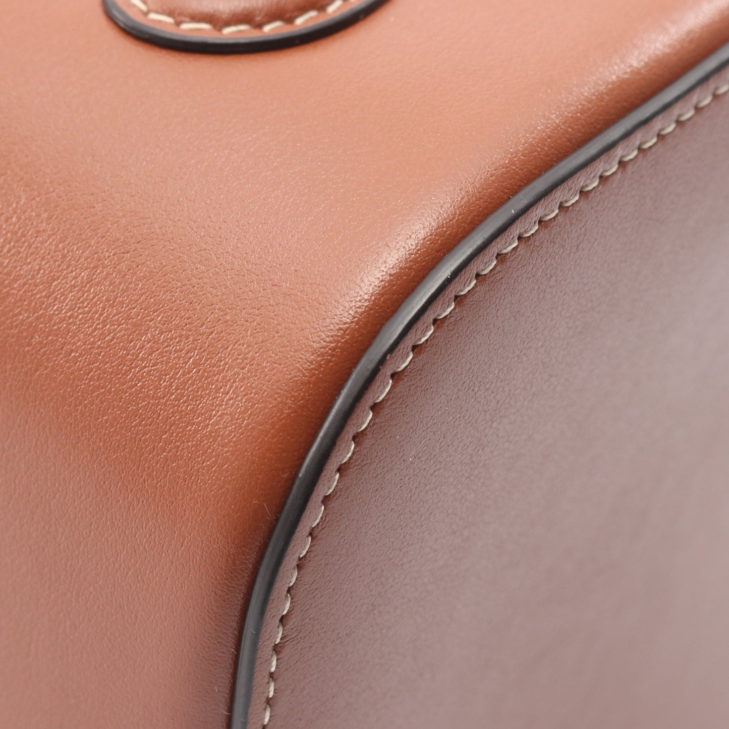 キュイルトリオンフ ミディアム ボックス ショルダーバッグ レザー ブラウン セリーヌ バッグ CELINE