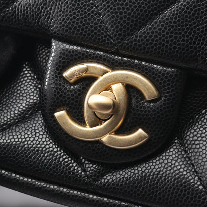 マトラッセ チェーンショルダーバッグ メダル装飾 キャビアスキン ブラック ゴールド金具 シャネル バッグ CHANEL