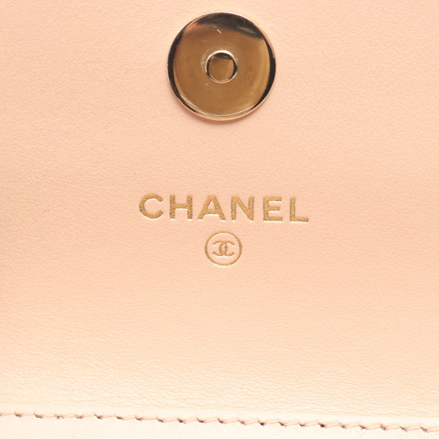 ミニマトラッセ チェーンショルダーバッグ キャビアスキン ピンクベージュ ゴールド金具 シャネル バッグ CHANEL