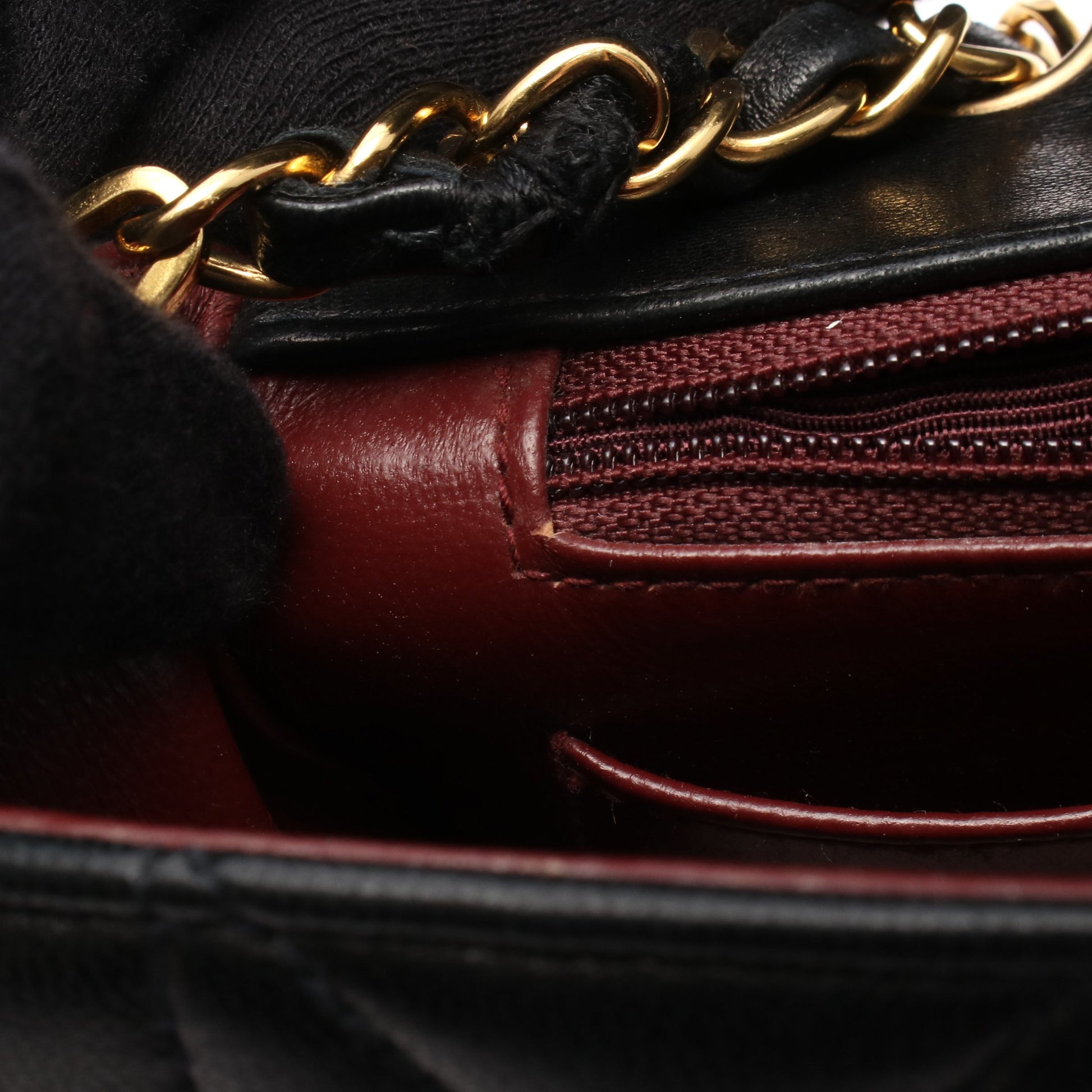 マトラッセ ダイアナフラップ チェーンショルダーバッグ ラムスキン ブラック ゴールド金具 シャネル バッグ CHANEL