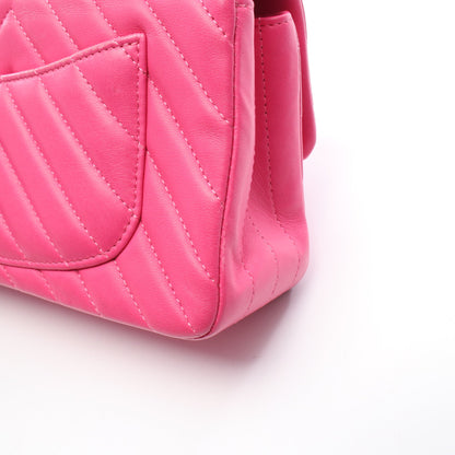 シェブロン Vステッチ ミニ 20 チェーンショルダーバッグ レザー ピンク ゴールド金具 シャネル バッグ CHANEL