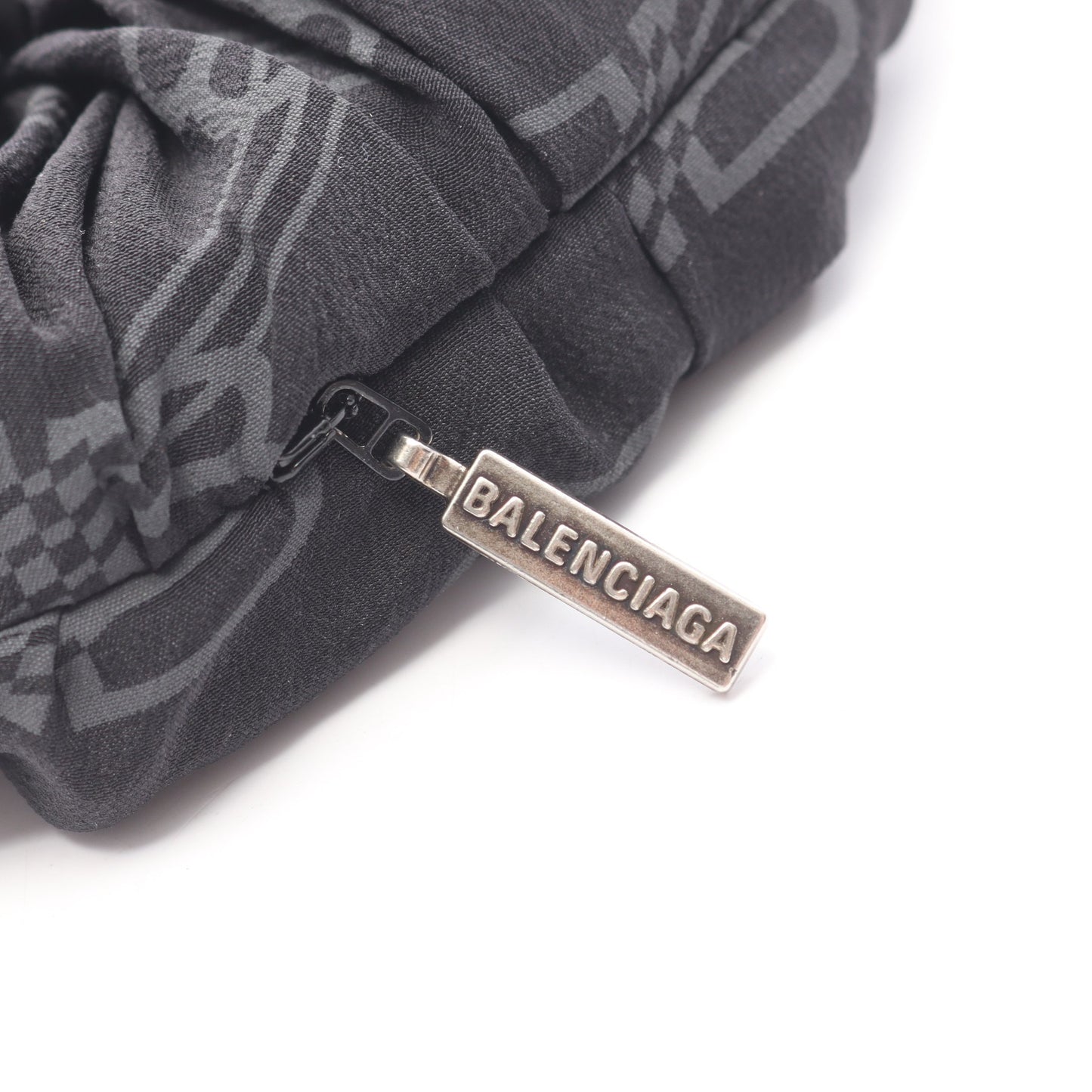 BBモノグラム シュシュ ヘアアクセサリー シルク ブラック ダークグレー バレンシアガ アクセサリー BALENCIAGA