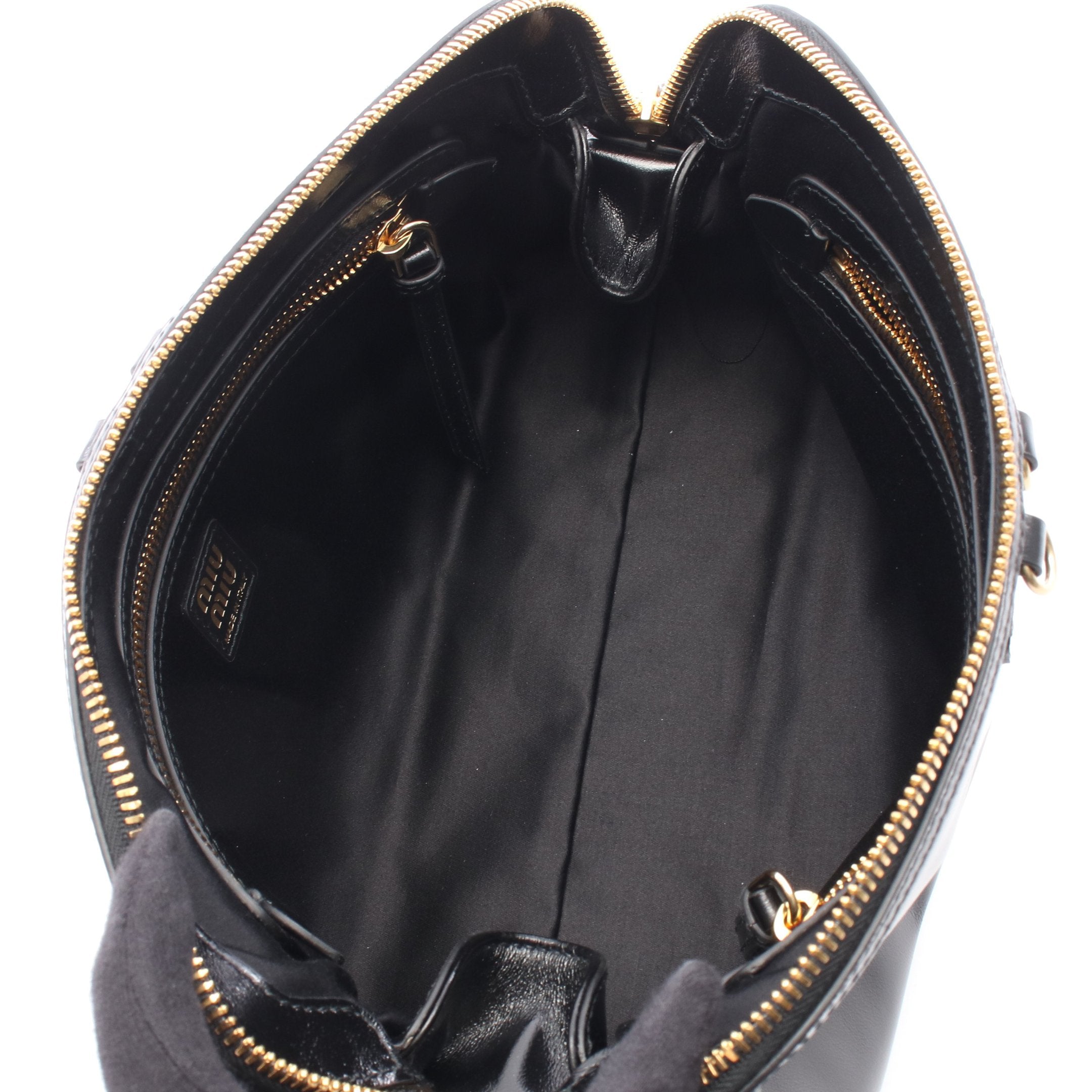 ミュウミュウ　ハンドバッグ　ショルダーバック　ブラック miu miu（ミュウミュウ） ハンドバッグ ショルダーバッグ マテラッセ