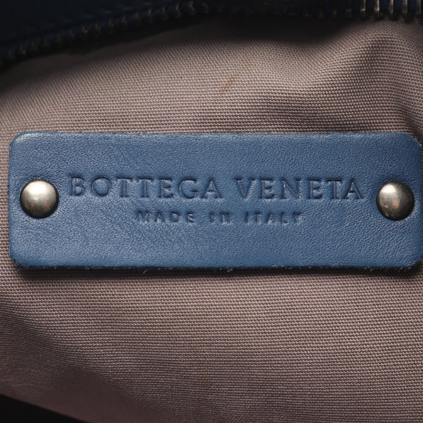 イントレチャート スモール メッセンジャーバッグ ショルダーバッグ レザー ブルー ボッテガヴェネタ バッグ BOTTEGA VENETA