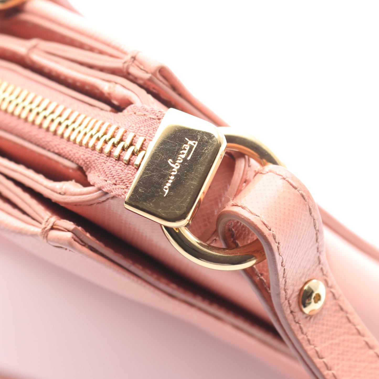 ヴァラリボン 2WAY ハンドバッグ レザー ピンク サルヴァトーレフェラガモ バッグ Salvatore Ferragamo