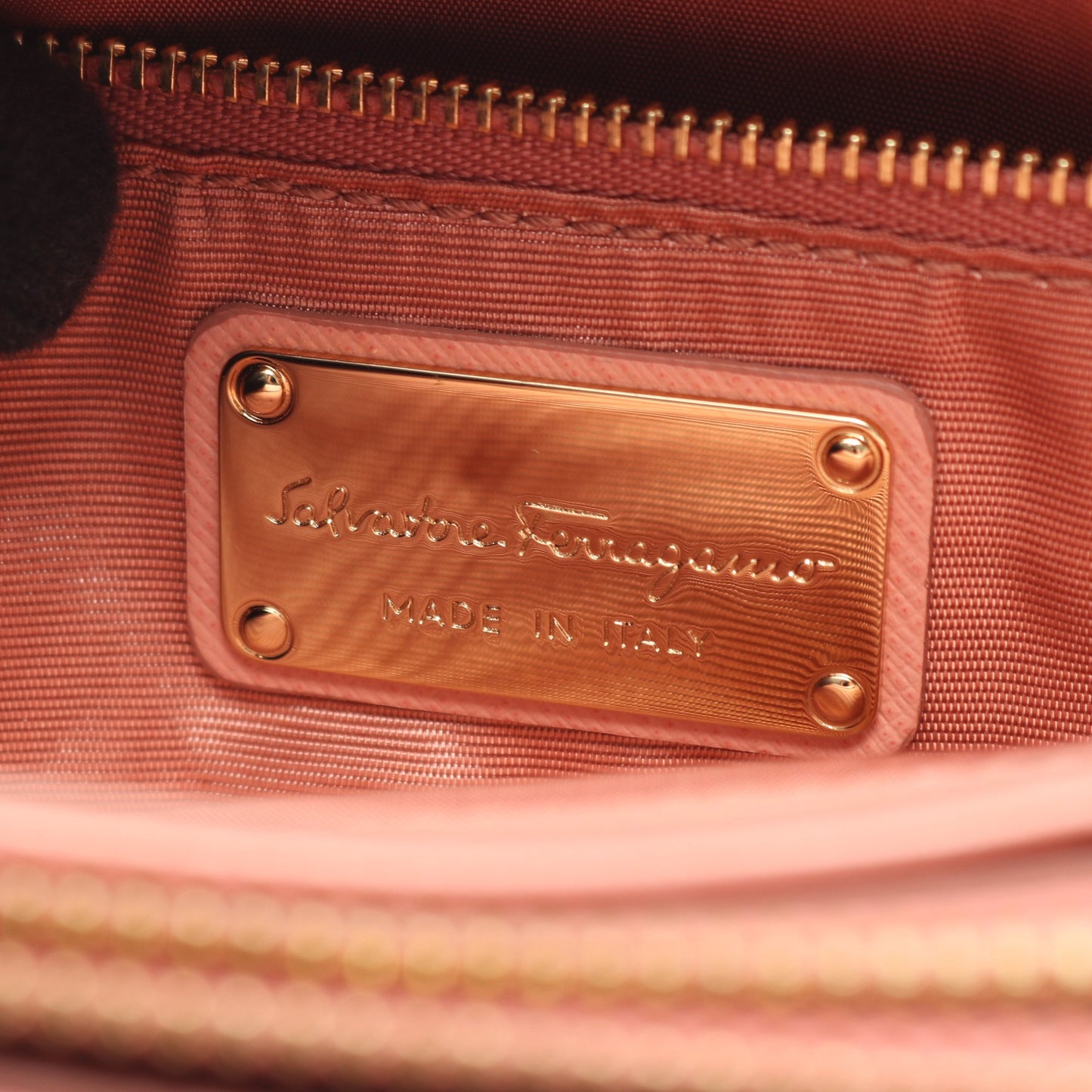 ヴァラリボン 2WAY ハンドバッグ レザー ピンク サルヴァトーレフェラガモ バッグ Salvatore Ferragamo