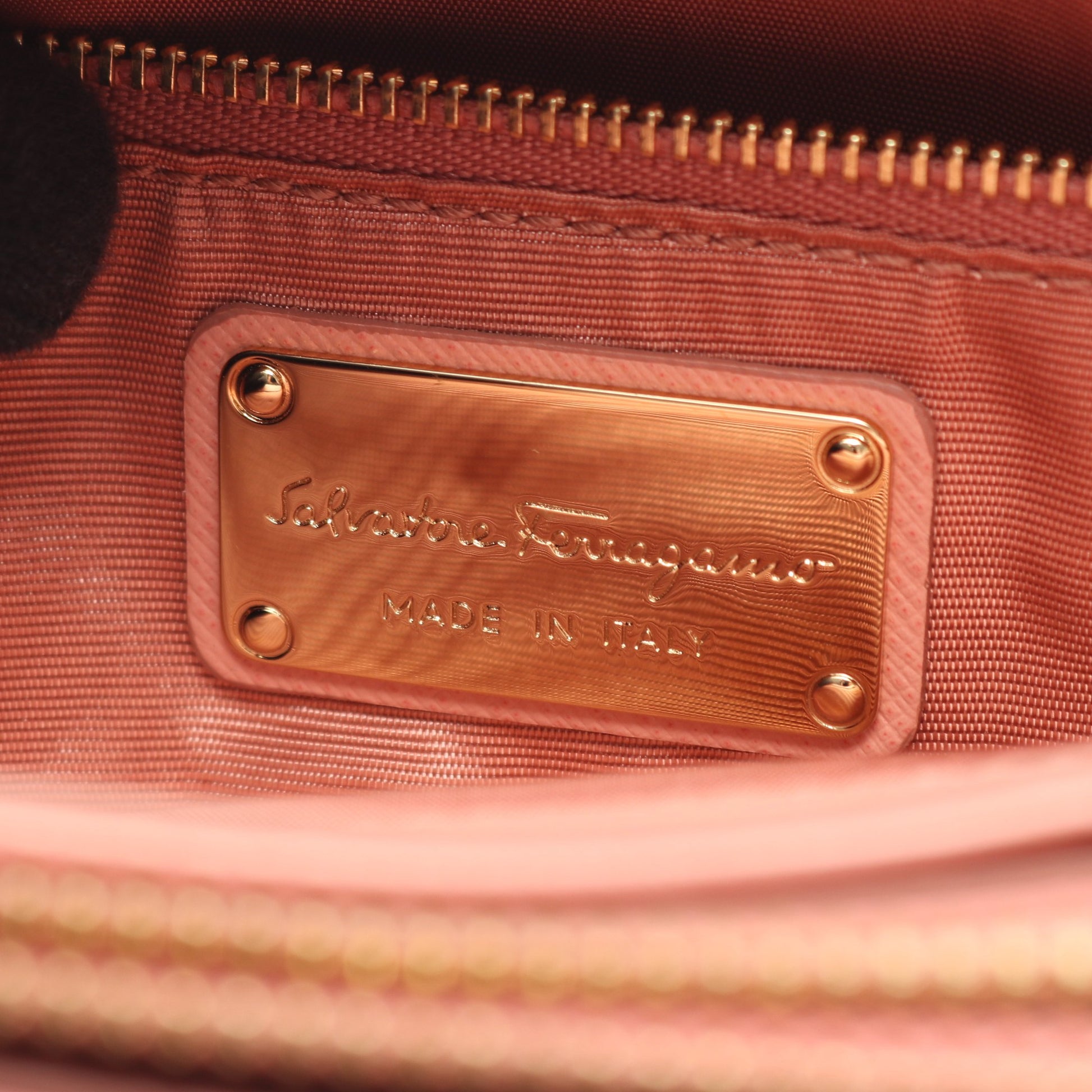 ヴァラリボン 2WAY ハンドバッグ レザー ピンク サルヴァトーレフェラガモ バッグ Salvatore Ferragamo