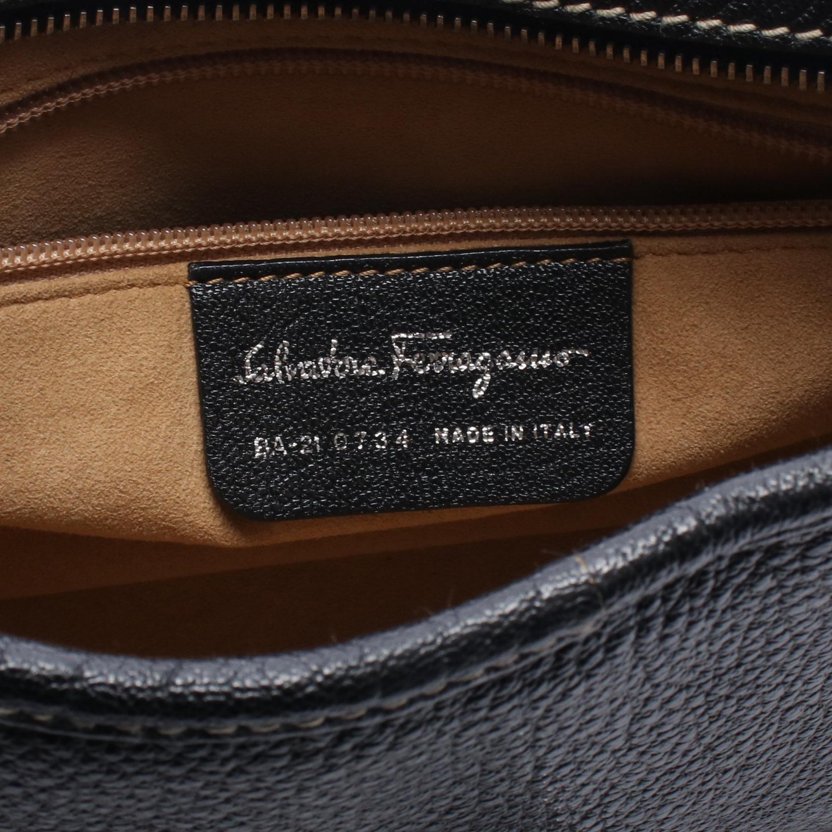 ワンショルダーバッグ レザー ブラック サルヴァトーレフェラガモ バッグ Salvatore Ferragamo