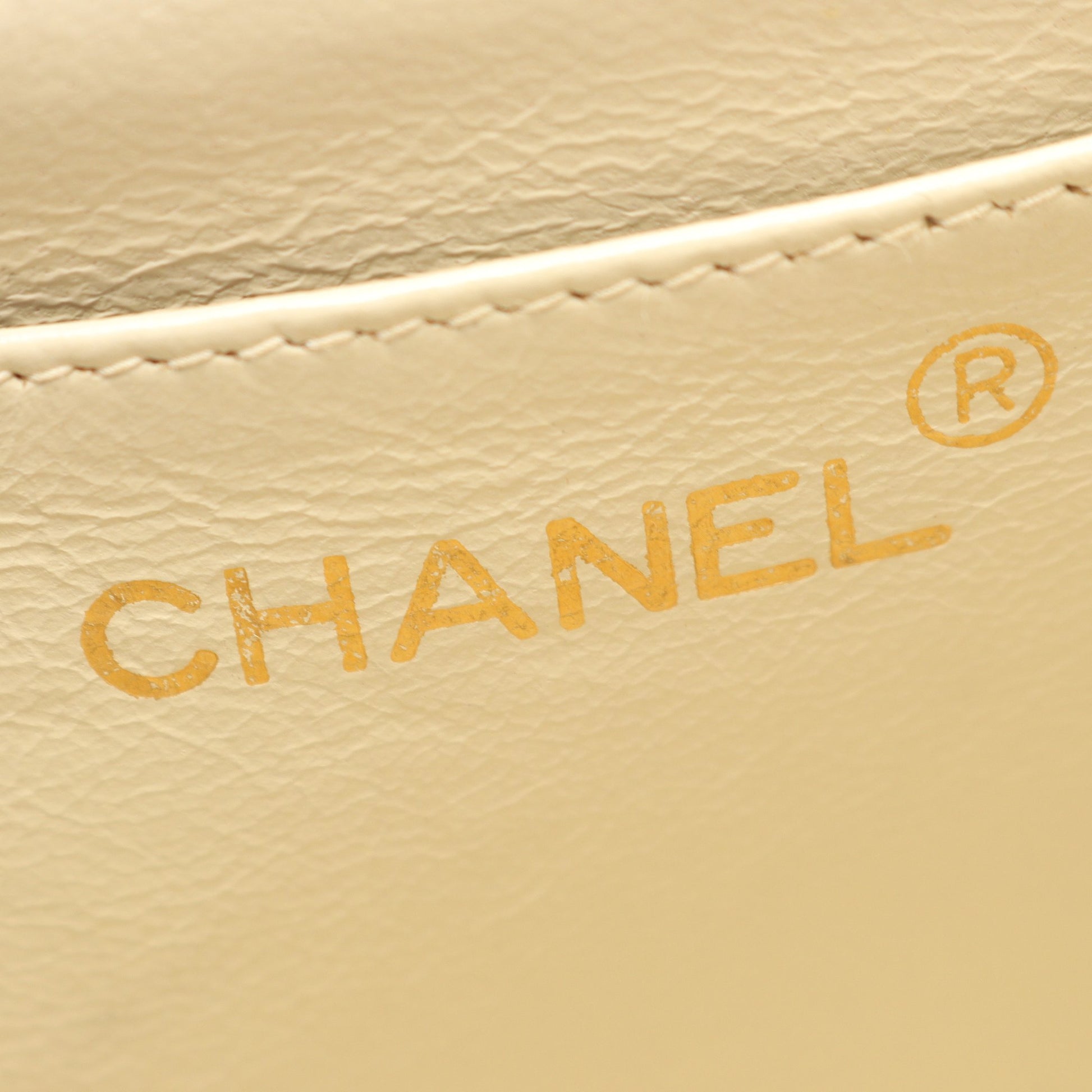 マトラッセ チェーンショルダーバッグ ラムスキン ベージュ ゴールド金具 シャネル バッグ CHANEL