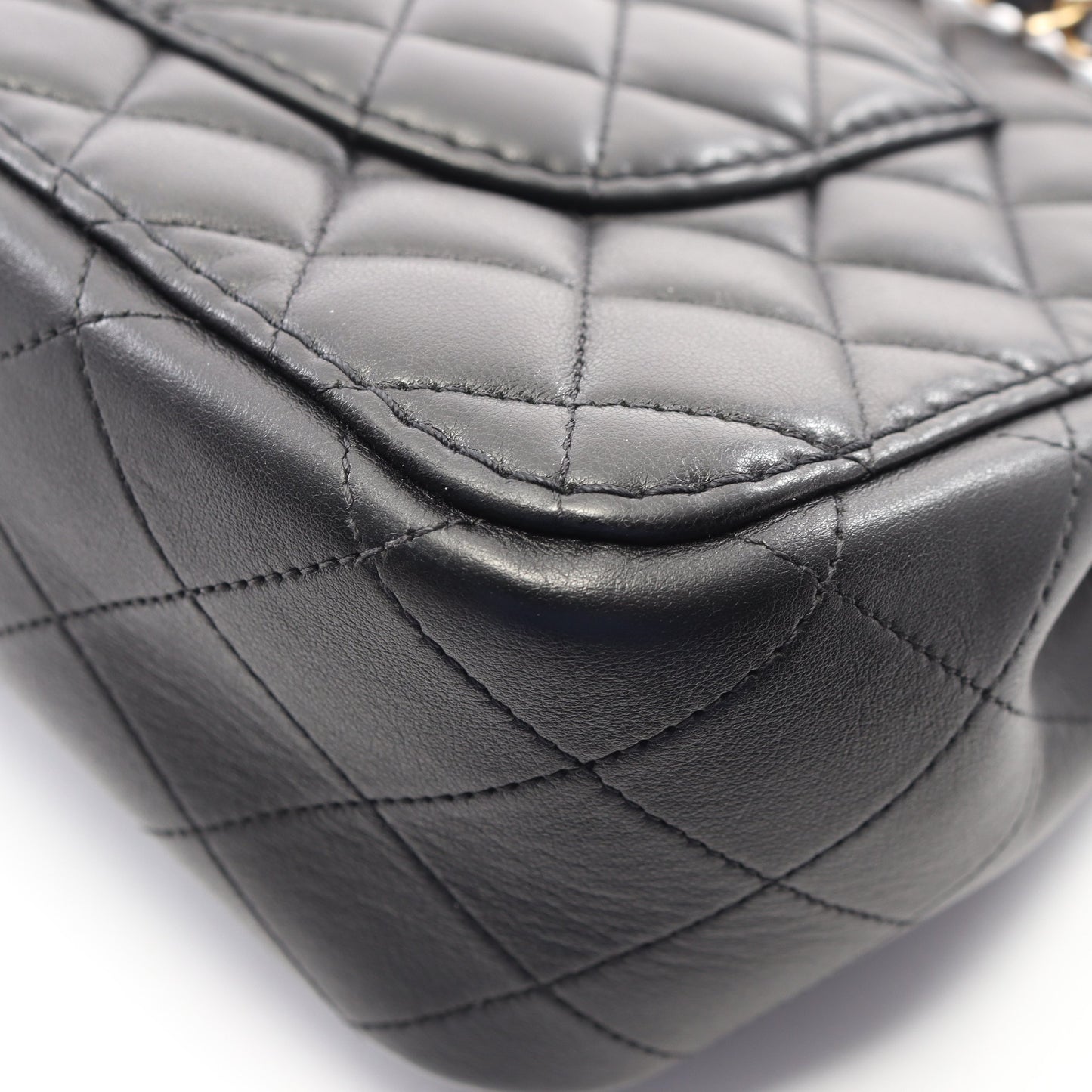 マトラッセ チェーンショルダーバッグ ラムスキン ブラック ゴールド金具 シャネル バッグ CHANEL