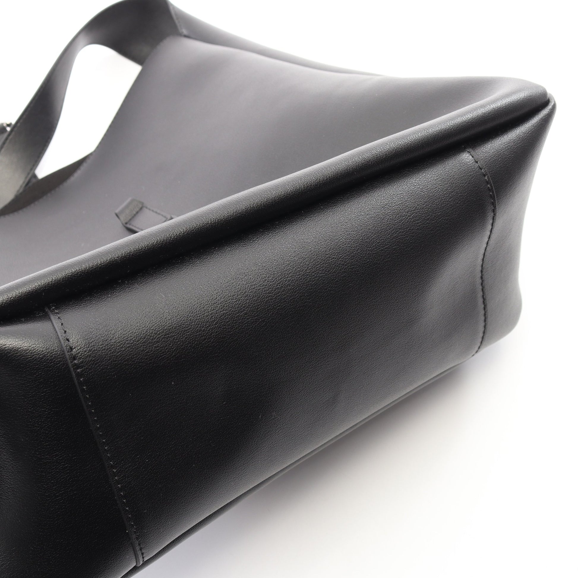 LE 5 A 7 ソフト ラージ ショルダーバッグ レザー ブラック サンローランパリ バッグ SAINT LAURENT PARIS
