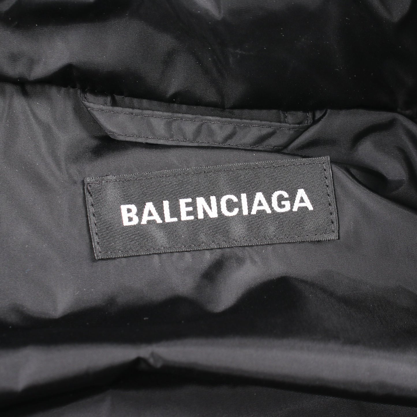 ロゴプリント フード付き ジャケット ナイロン ブラック バレンシアガ アウター BALENCIAGA