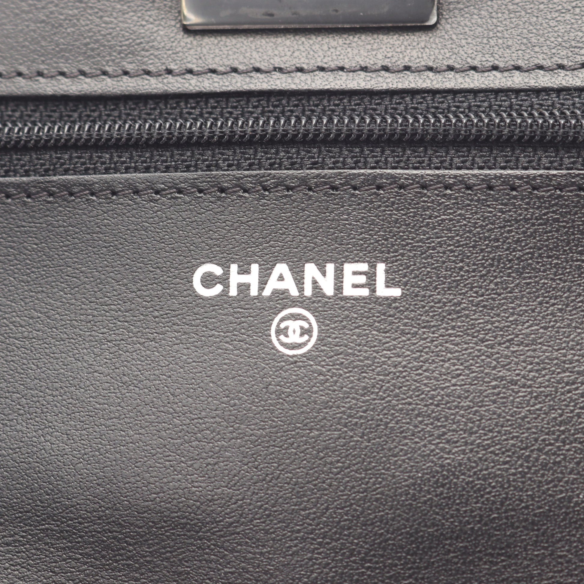2.55 マトラッセ チェーンウォレット エナメルレザー ブラック シルバー金具 シャネル バッグ CHANEL