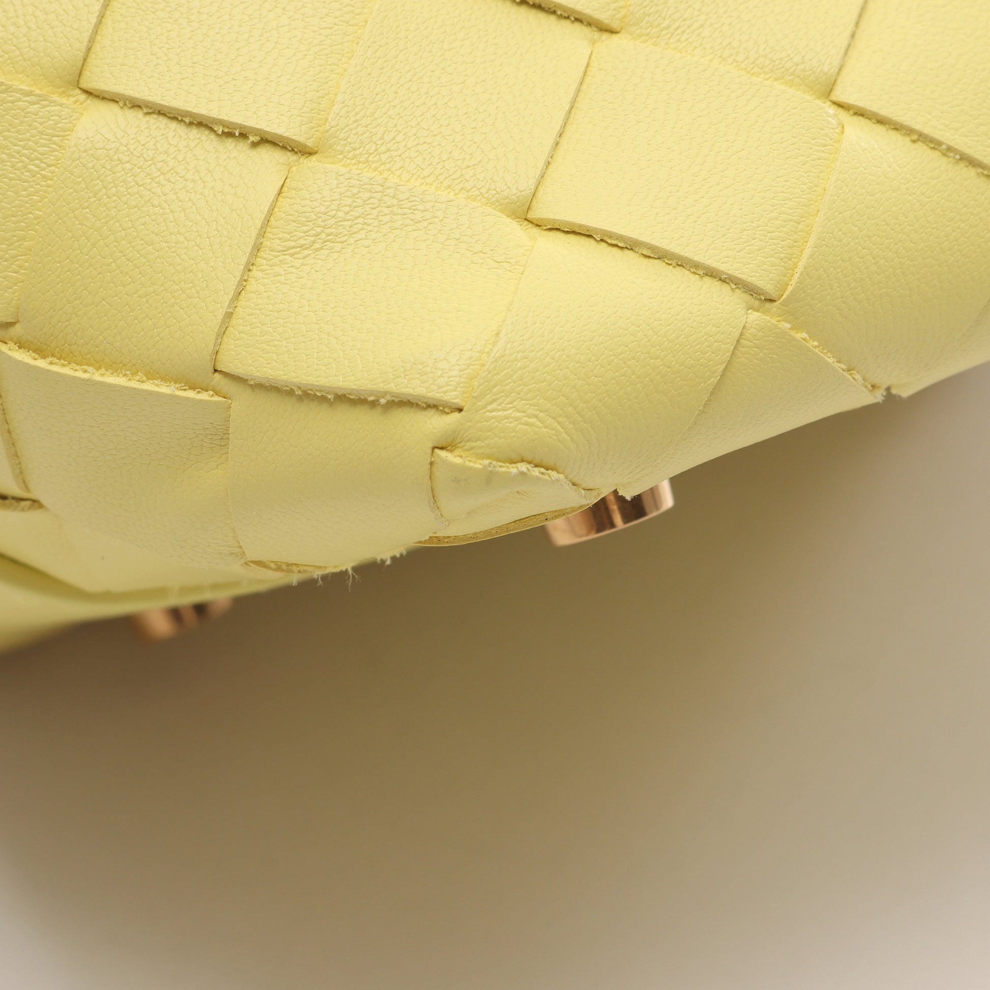 キャンディー ウォレス イントレチャート ハンドバッグ レザー ライトイエロー ボッテガヴェネタ バッグ BOTTEGA VENETA