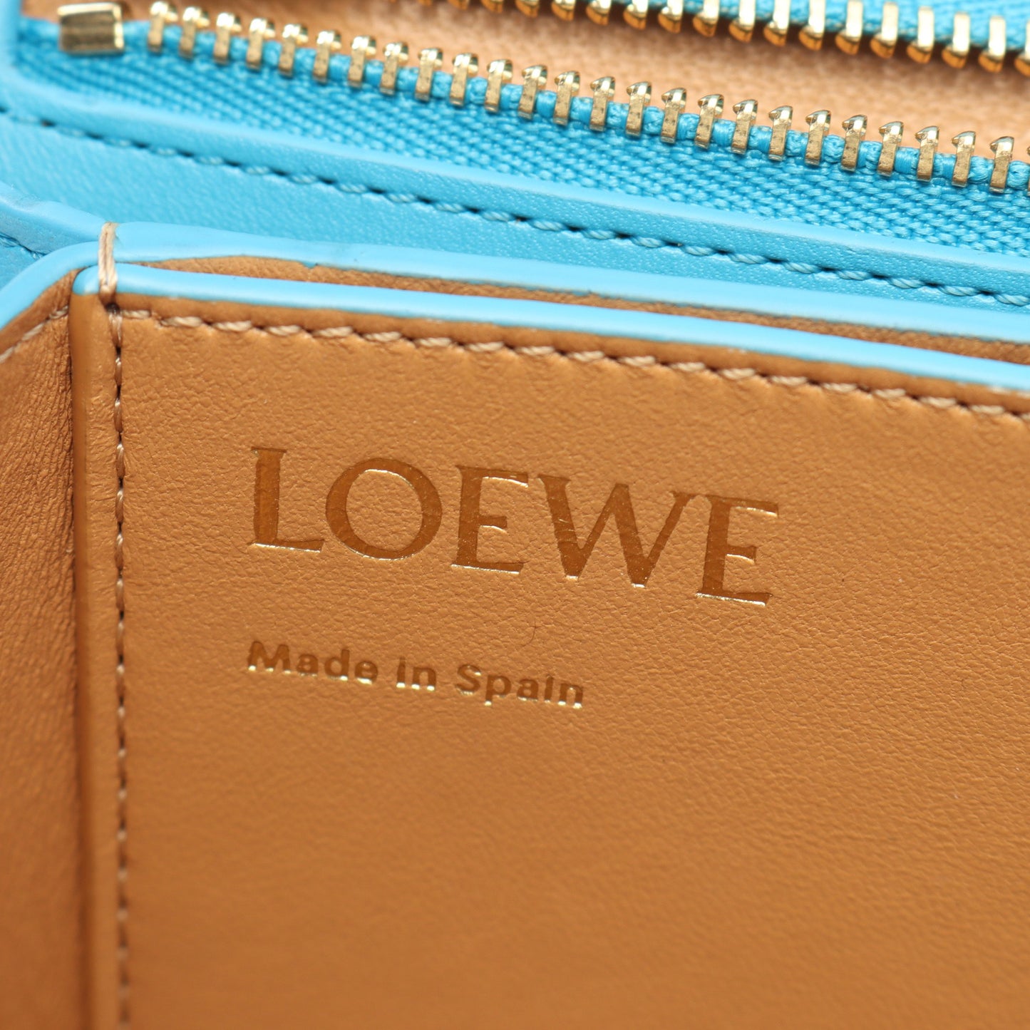 ゴヤ ミディアム ショルダーバッグ レザー ライトブルー ロエベ バッグ LOEWE