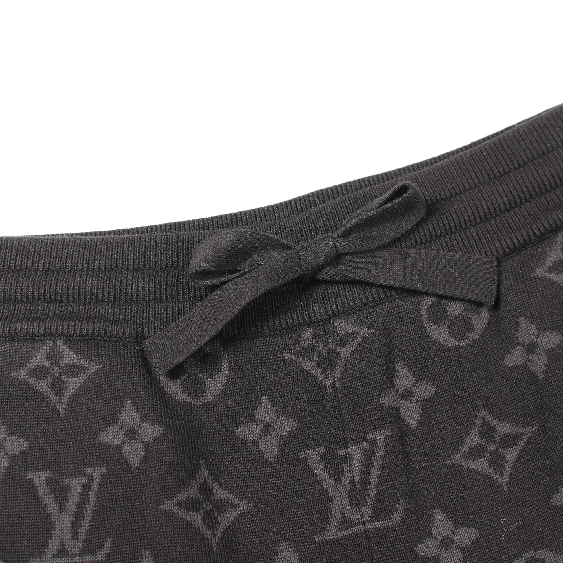 LVグラフィティ モノグラムショーツ ショート スウェットパンツ コットン ブラック ルイヴィトン ボトムス LOUIS VUITTON