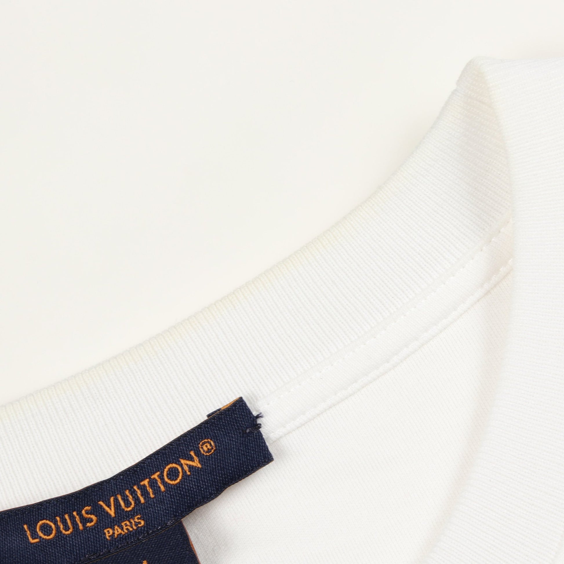 フロックドLV チェーン付き 半袖Tシャツ コットン ホワイト オレンジ ルイヴィトン トップス LOUIS VUITTON