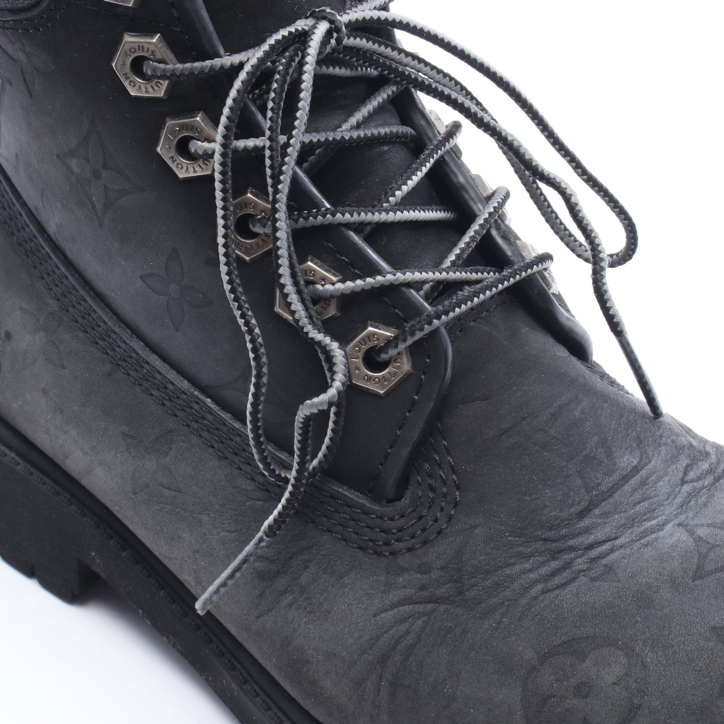 LOUIS VUITTON × Timberland モノグラム 6-IN アンクル ブーツ ヌバック レザー ブラック ルイヴィトン シューズ LOUIS VUITTON