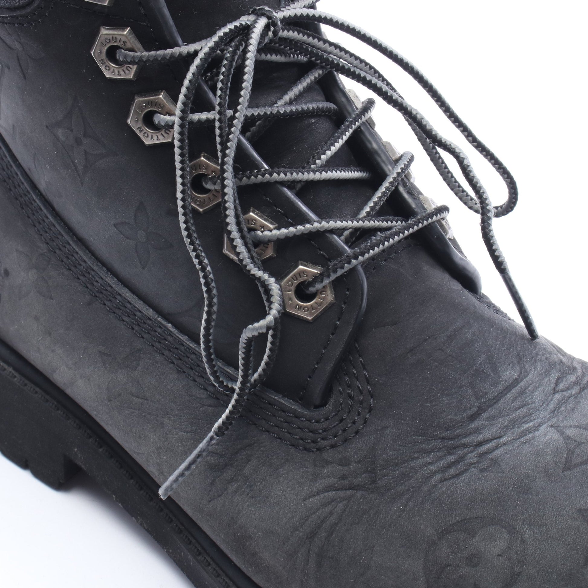 LOUIS VUITTON × Timberland モノグラム 6-IN アンクル ブーツ ヌバック レザー ブラック ルイヴィトン シューズ LOUIS VUITTON