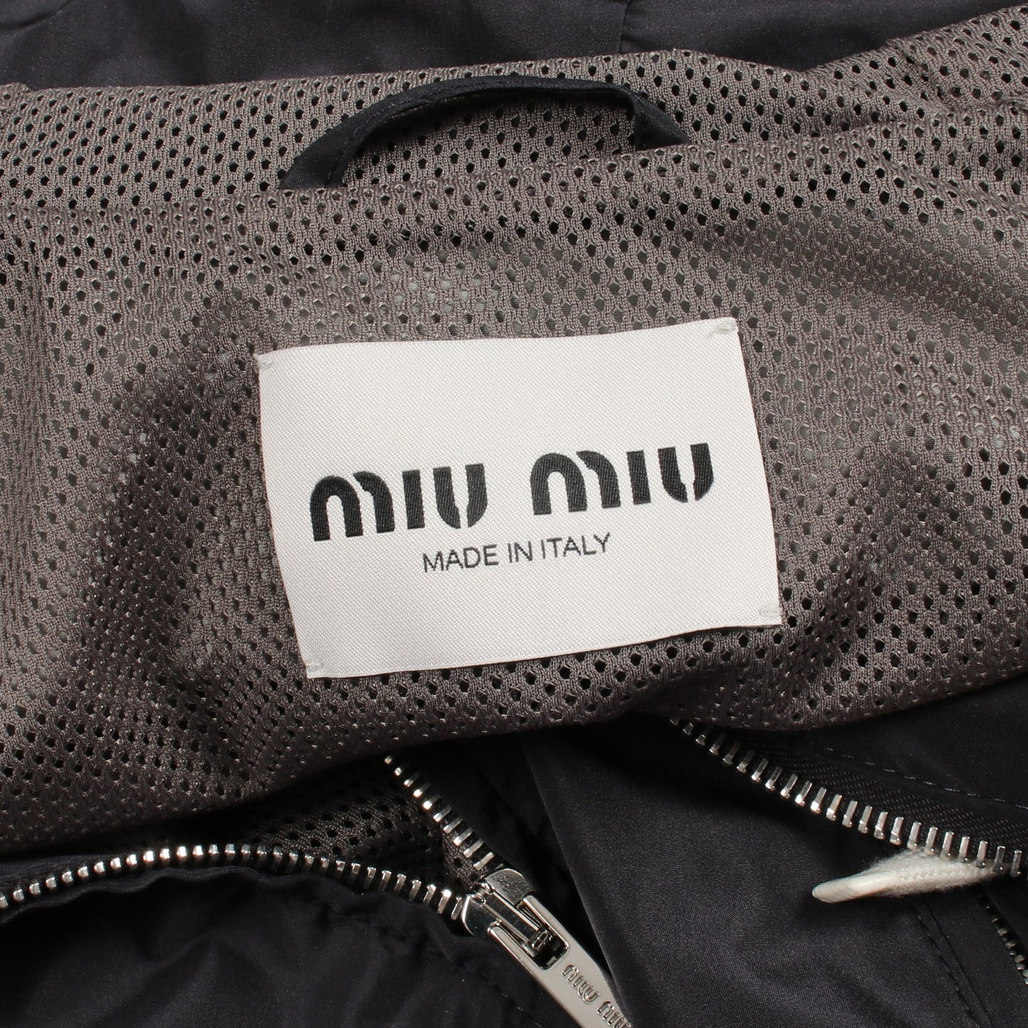 テクニカルシルクジップブルゾン マウンテンパーカー ネイビー グレー ミュウミュウ アウター miu miu