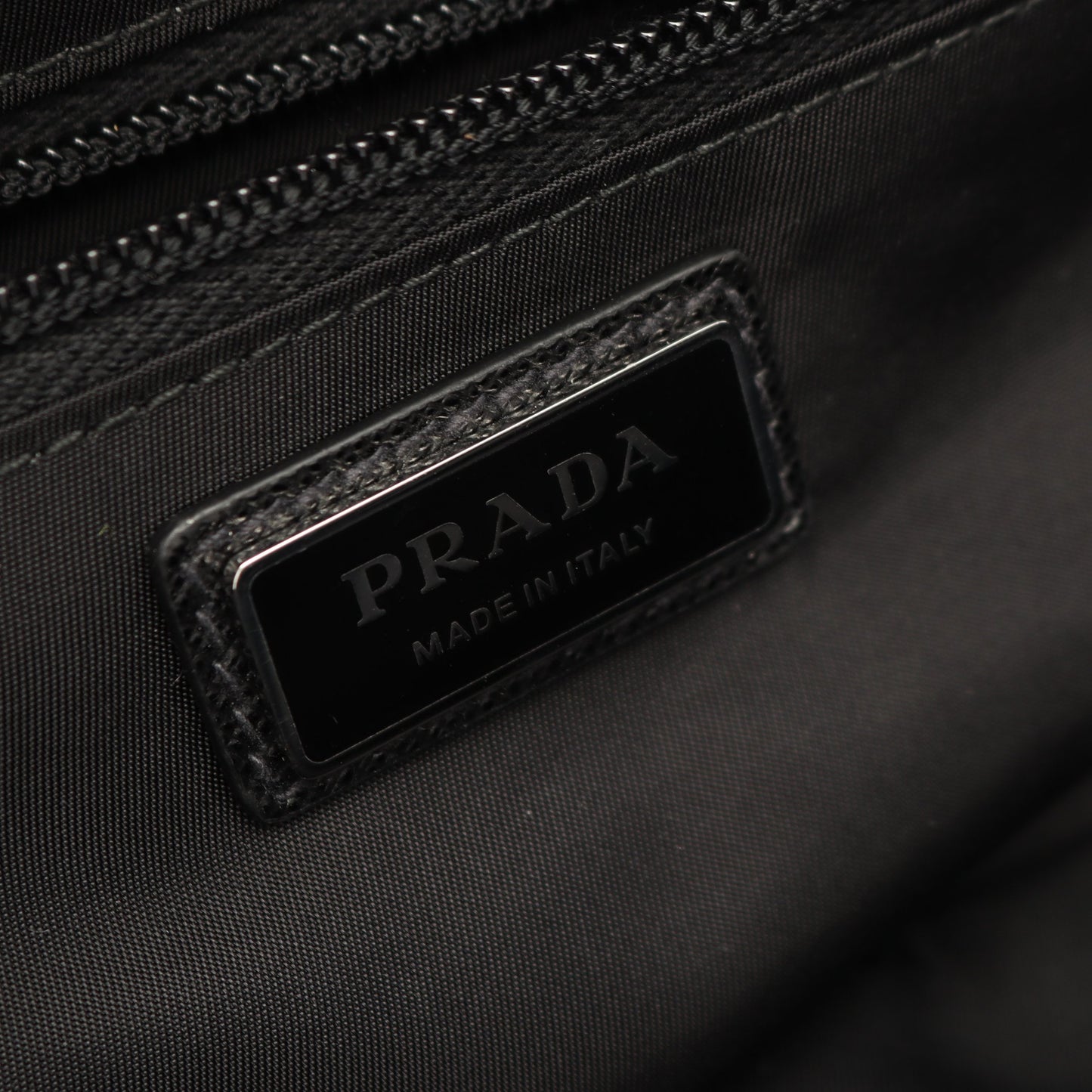 Re-Nylon ショルダーバッグ ナイロン サフィアーノレザー ブラック プラダ バッグ PRADA
