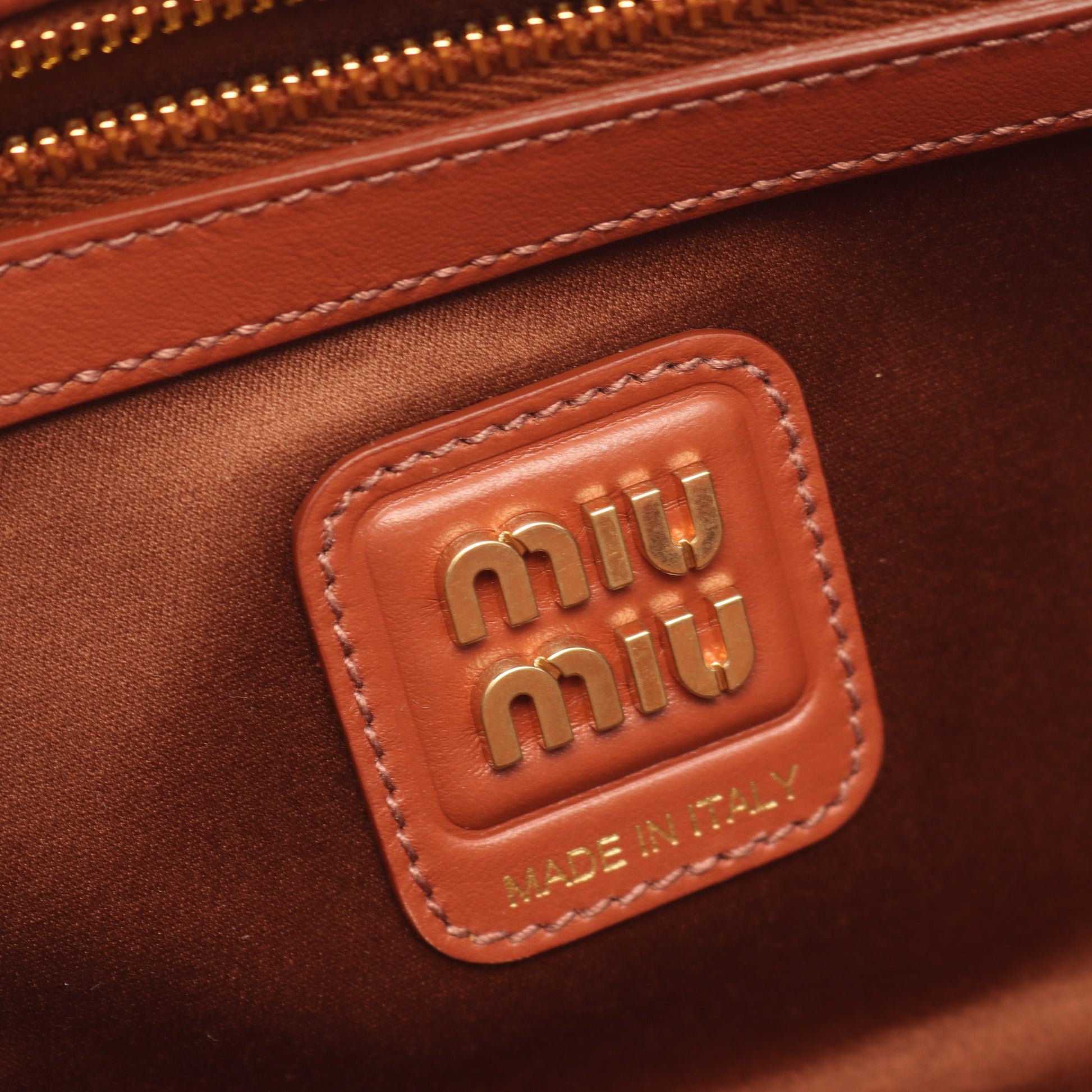 ボー バッグ ミディアム ショルダーバッグ レザー ブラウン ミュウミュウ バッグ miu miu