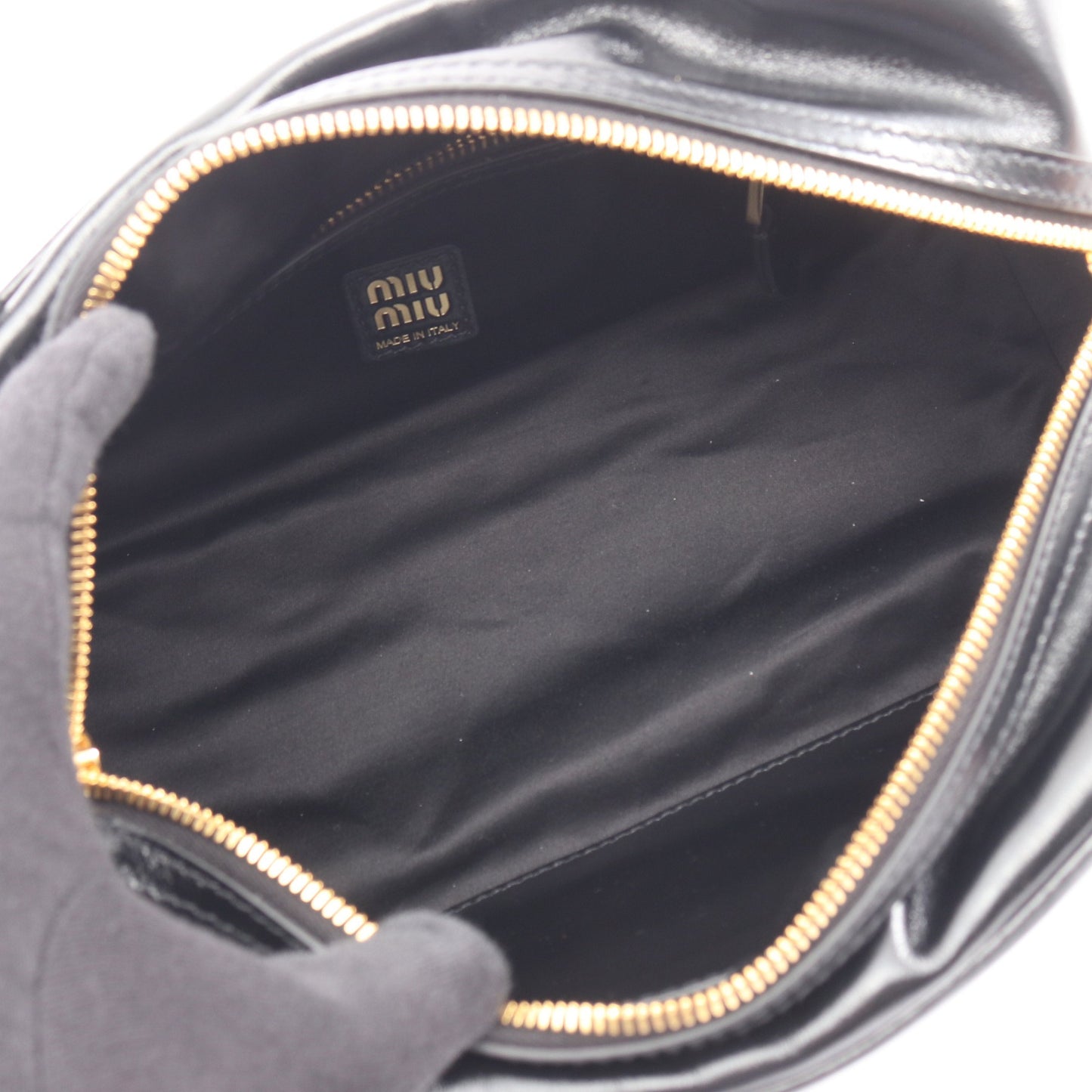 SOFTY SHINE ハンドバッグ レザー ブラック ミュウミュウ バッグ miu miu