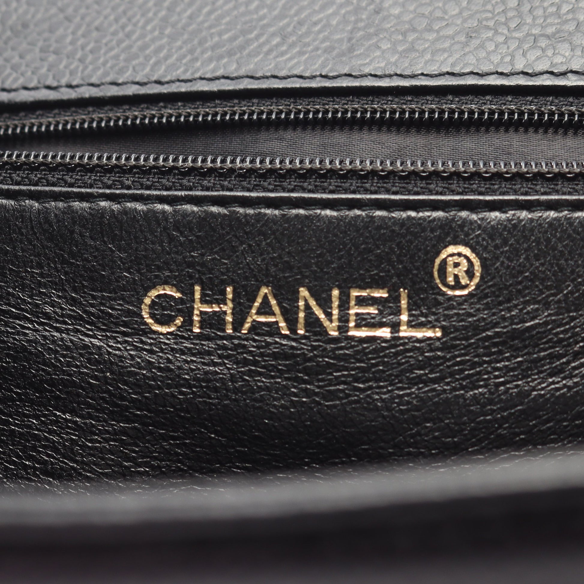 ワンショルダーバッグ キャビアスキン ブラック ゴールド金具 シャネル バッグ CHANEL