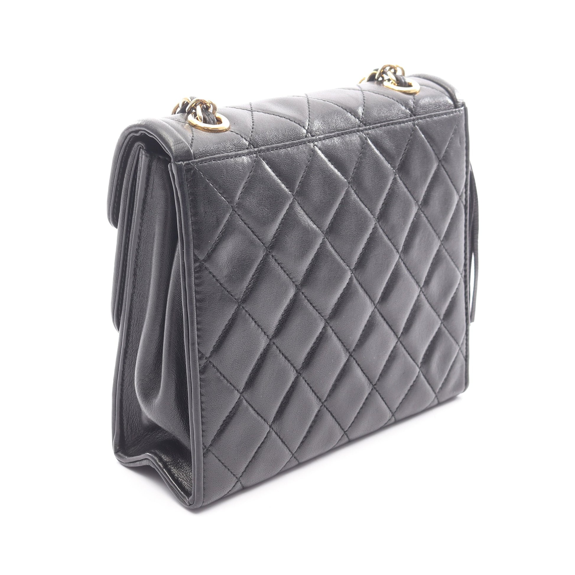 マトラッセ フリンジ チェーンショルダーバッグ ラムスキン ブラック ゴールド金具 シャネル バッグ CHANEL