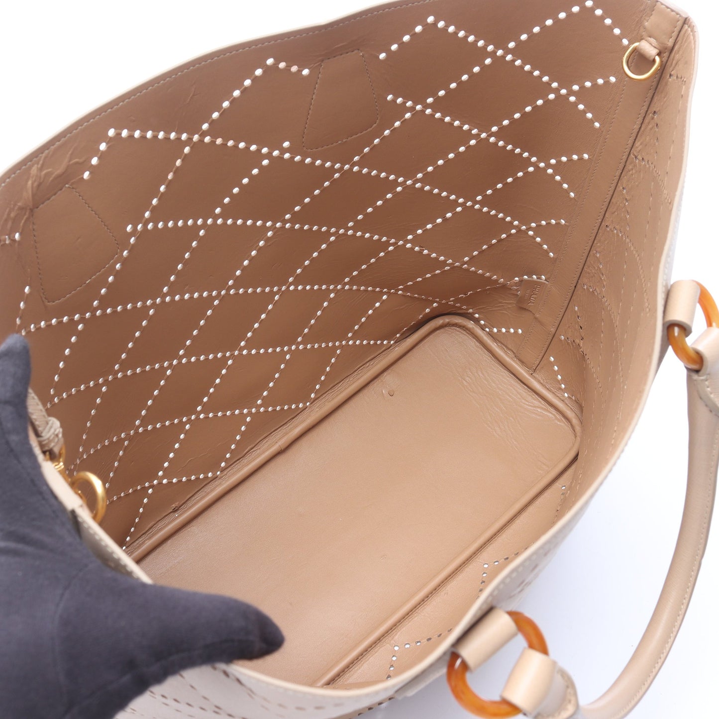 パンチング 2WAY ハンドバッグ トートバッグ レザー ベージュ プラダ バッグ PRADA
