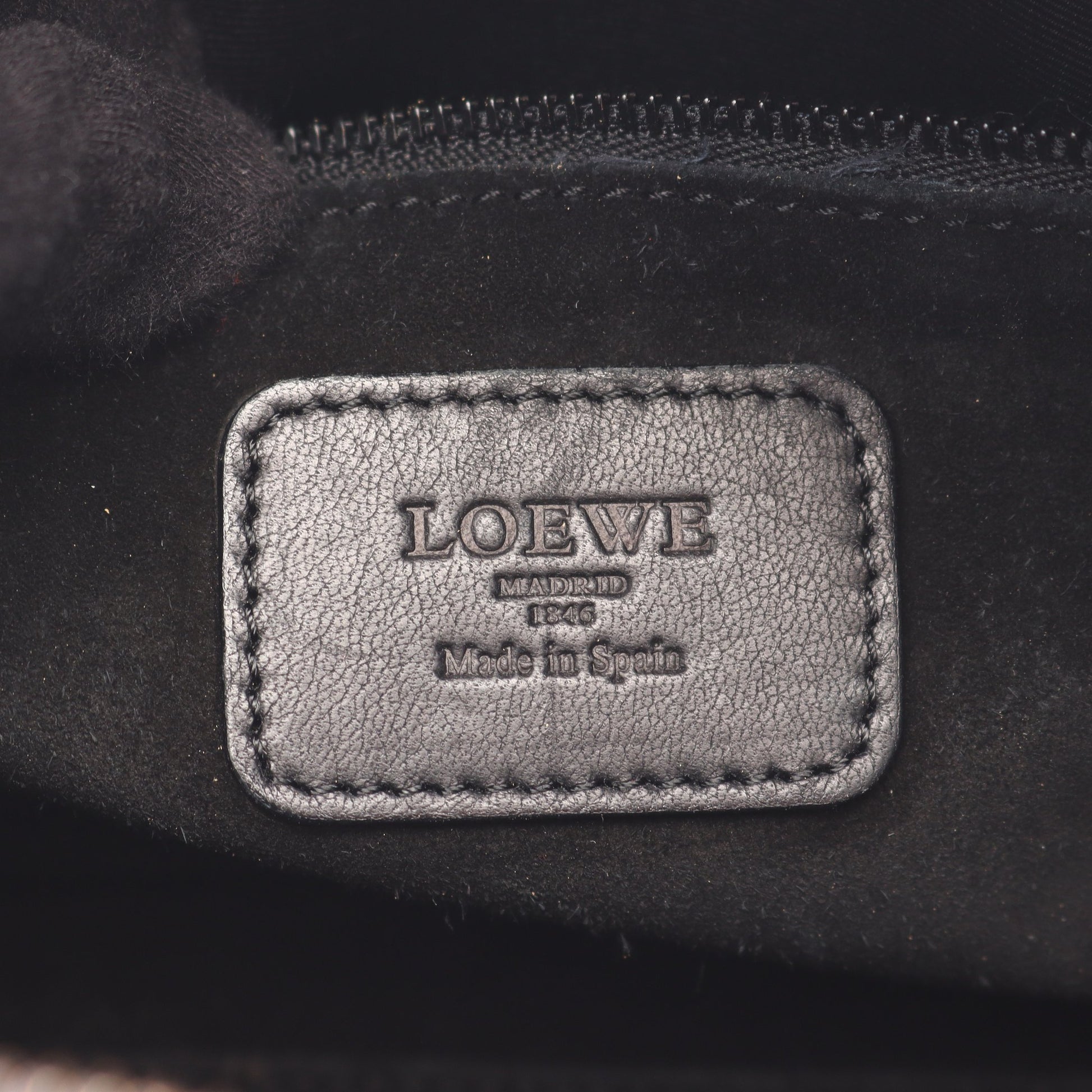 アマソナ28 ハンドバッグ レザー ダークブラウン ブラック ロエベ バッグ LOEWE