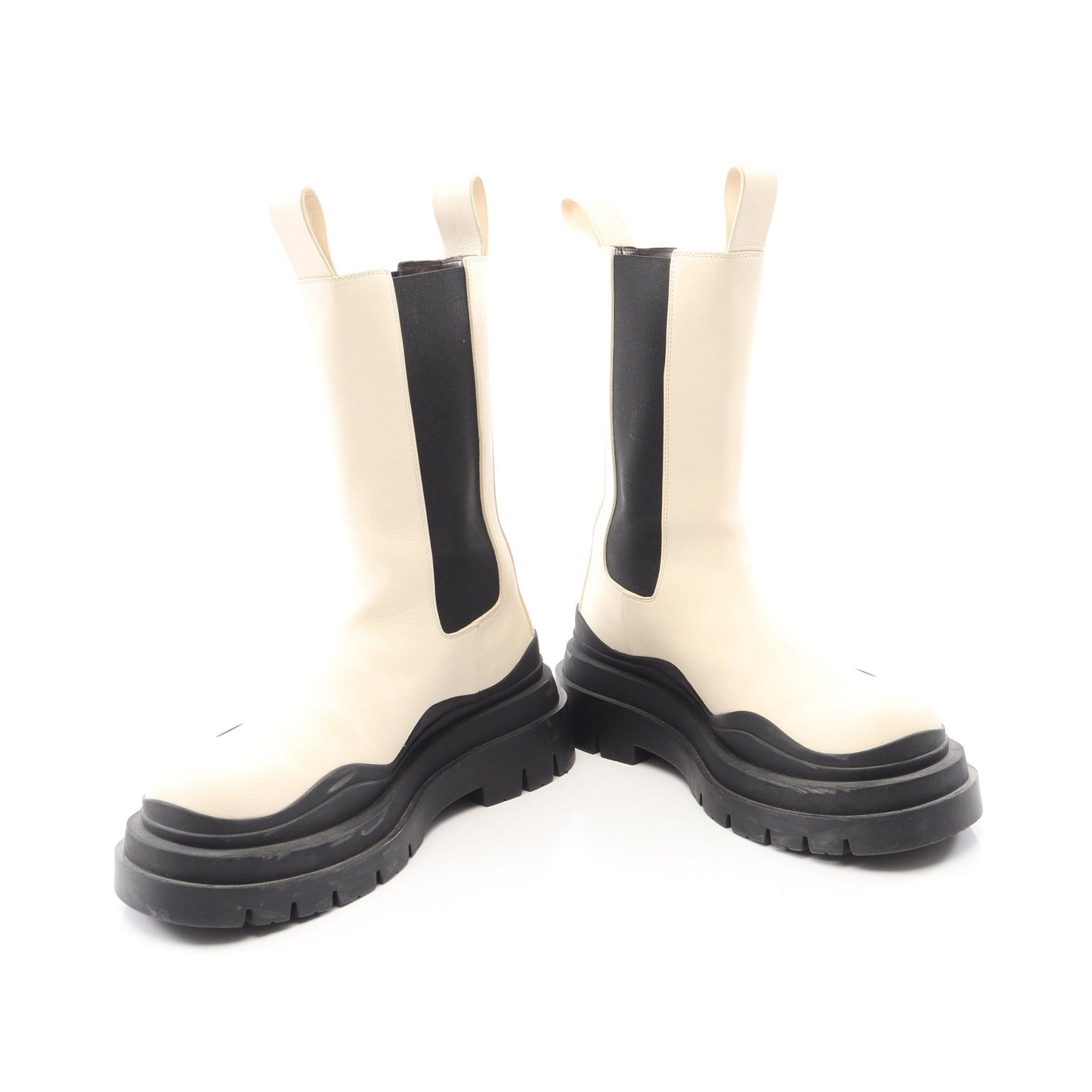 TIRE BOOTS タイヤ チェルシーブーツ サイドゴアブーツ レザー アイボリー ブラック ボッテガヴェネタ シューズ BOTTEGA VENETA
