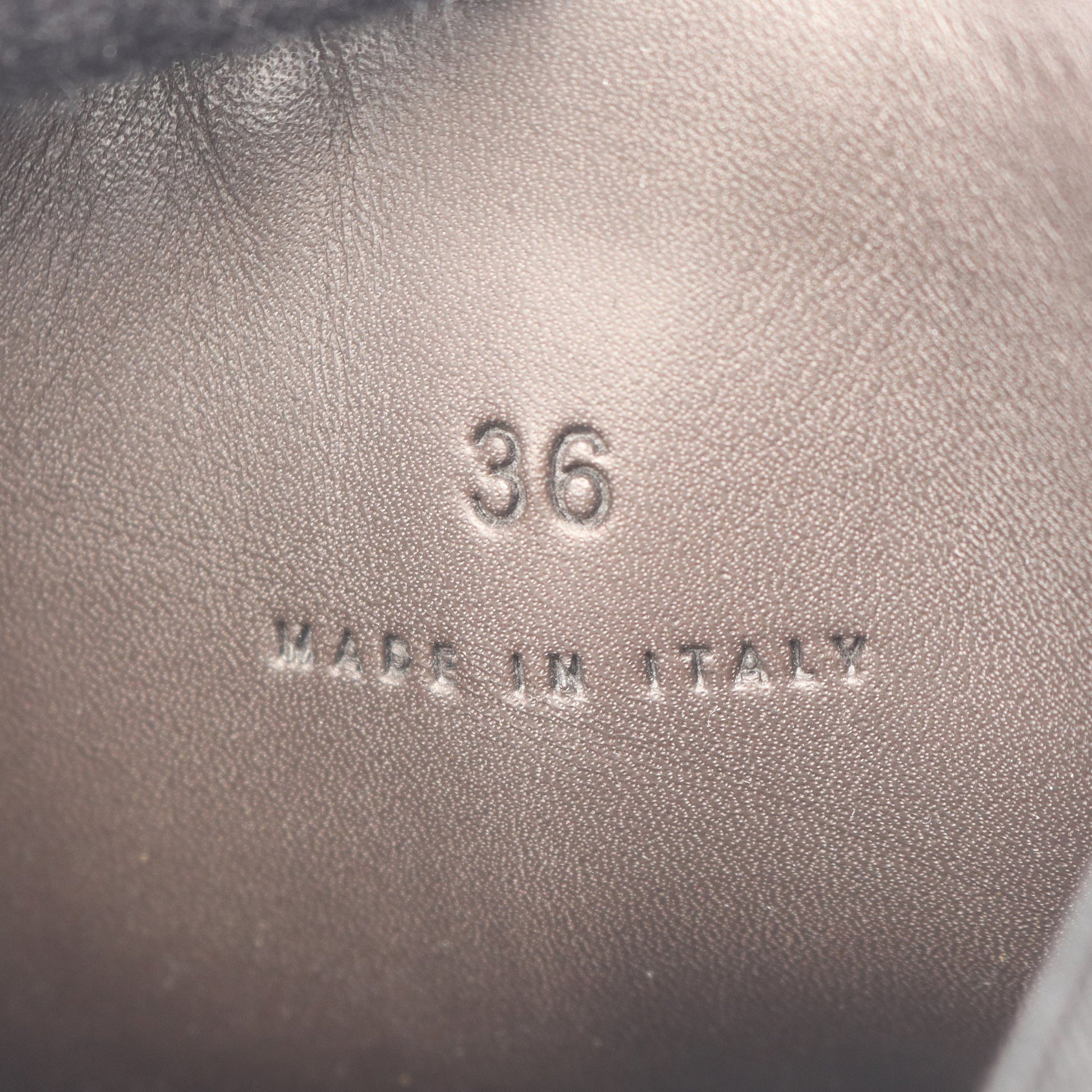 TIRE BOOTS タイヤ チェルシーブーツ サイドゴアブーツ レザー アイボリー ブラック ボッテガヴェネタ シューズ BOTTEGA VENETA