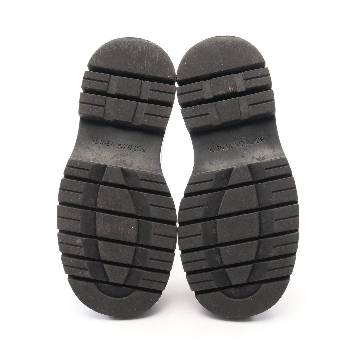 TIRE BOOTS タイヤ チェルシーブーツ サイドゴアブーツ レザー アイボリー ブラック ボッテガヴェネタ シューズ BOTTEGA VENETA