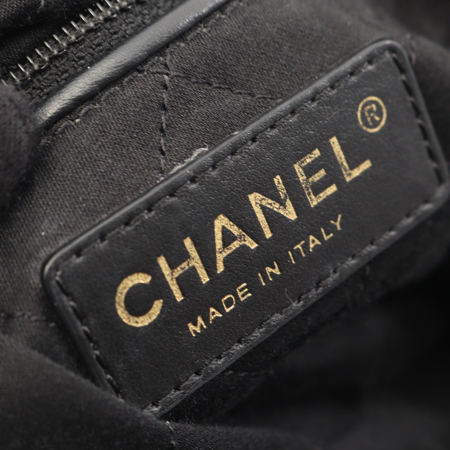 シャネル 22 ラージ バックパック リュックサック レザー ブラック ゴールド金具 シャネル バッグ CHANEL