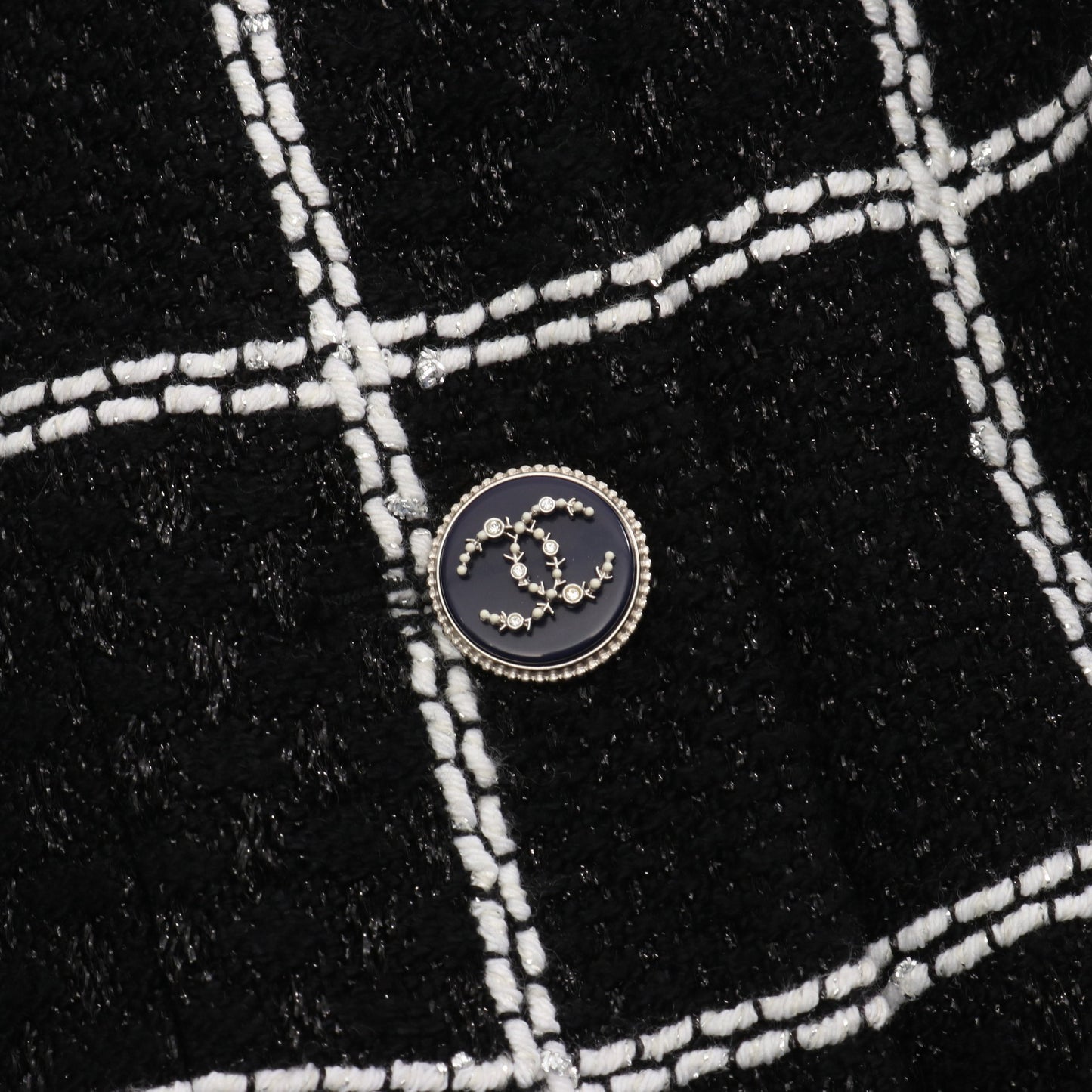 23FW ココマークボタン フリル ツイード ジャケット ビスコース ブラック ホワイト シャネル アウター CHANEL