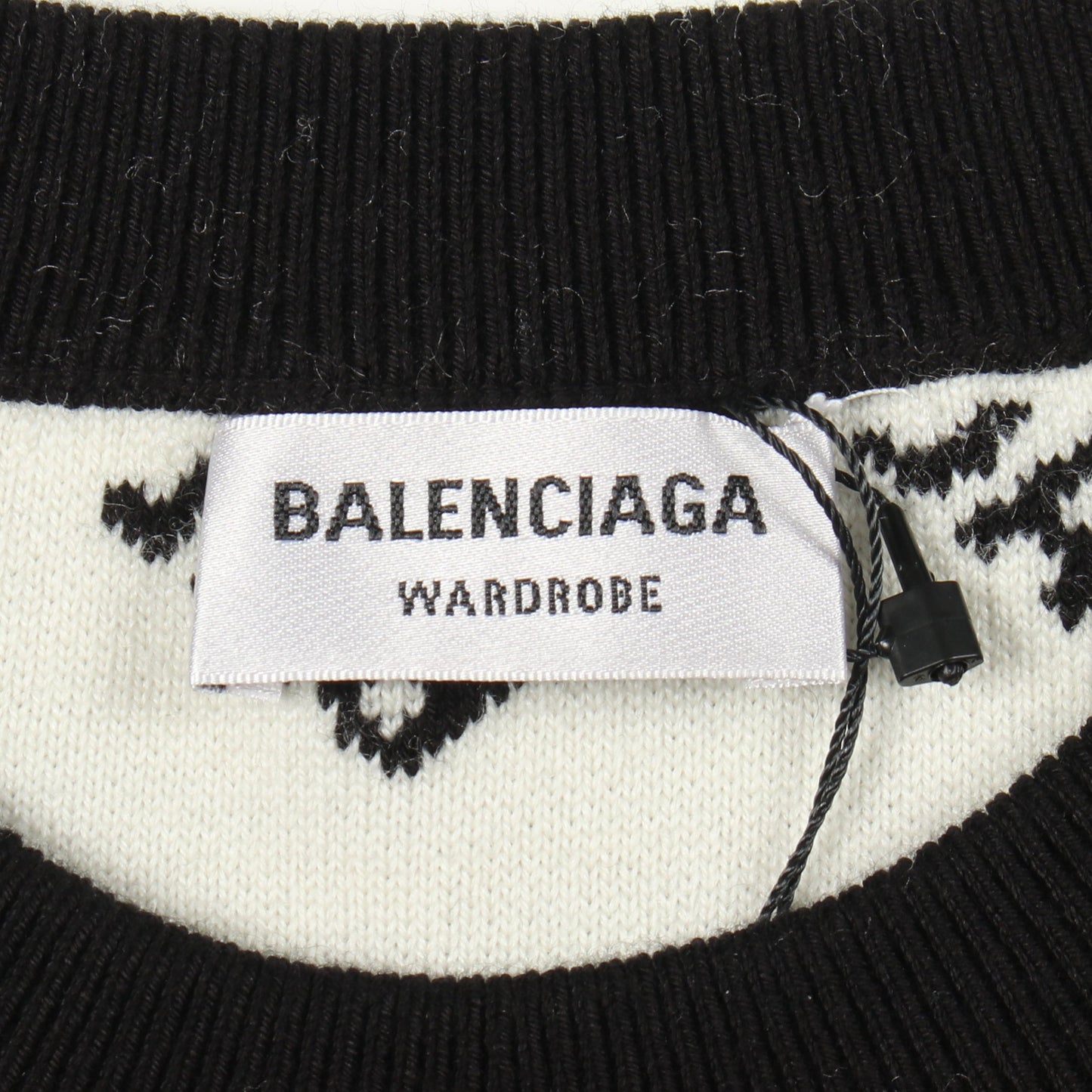 ロゴ総柄 クルーネック ニット コットン ブラック ホワイト バレンシアガ トップス BALENCIAGA