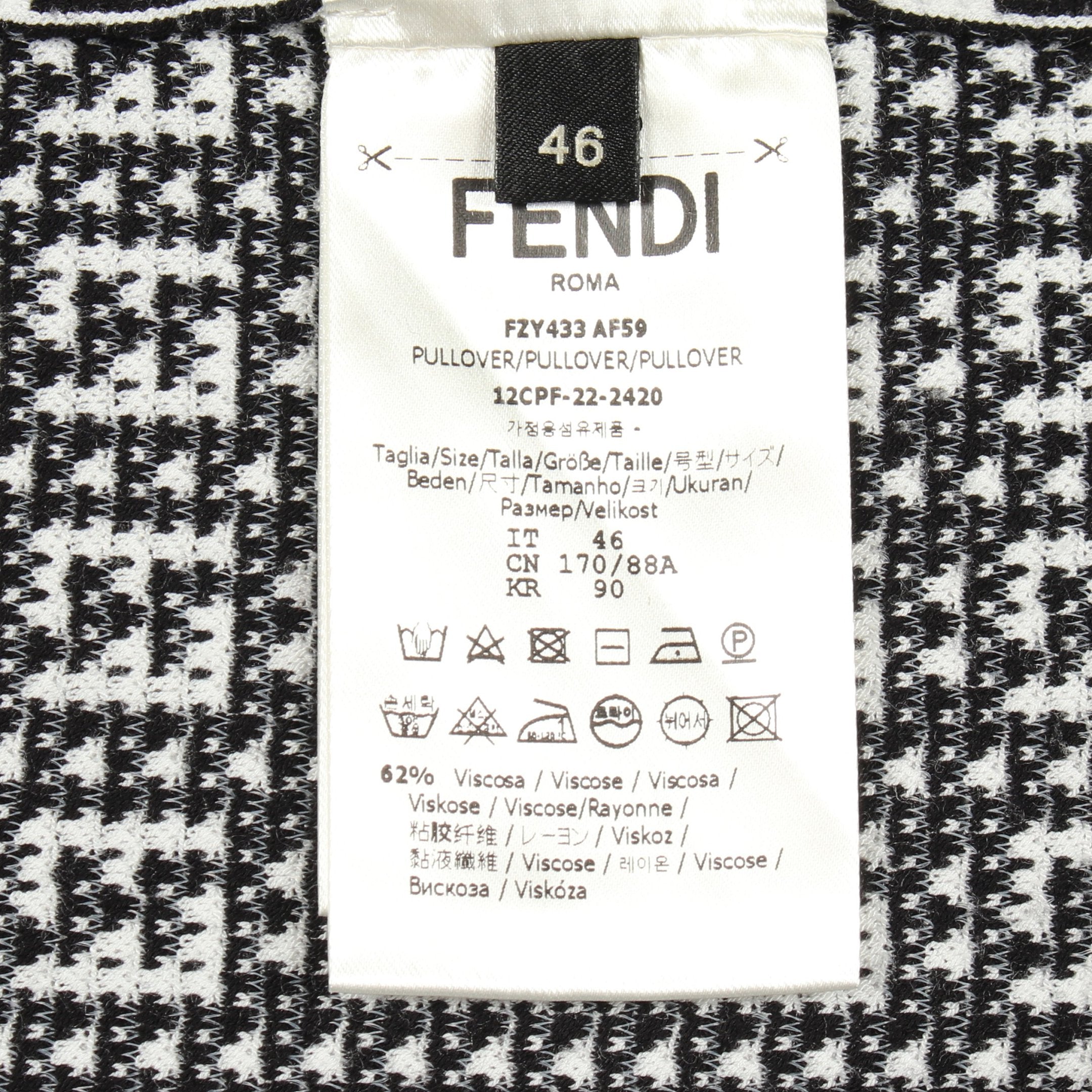 希少 FENDI 上質 レーヨン 変形 刺繍 デザイン Vネック ニット 38 希少 FENDI 上質 レーヨン 変形 刺繍 デザイン Vネック ニット 38の
